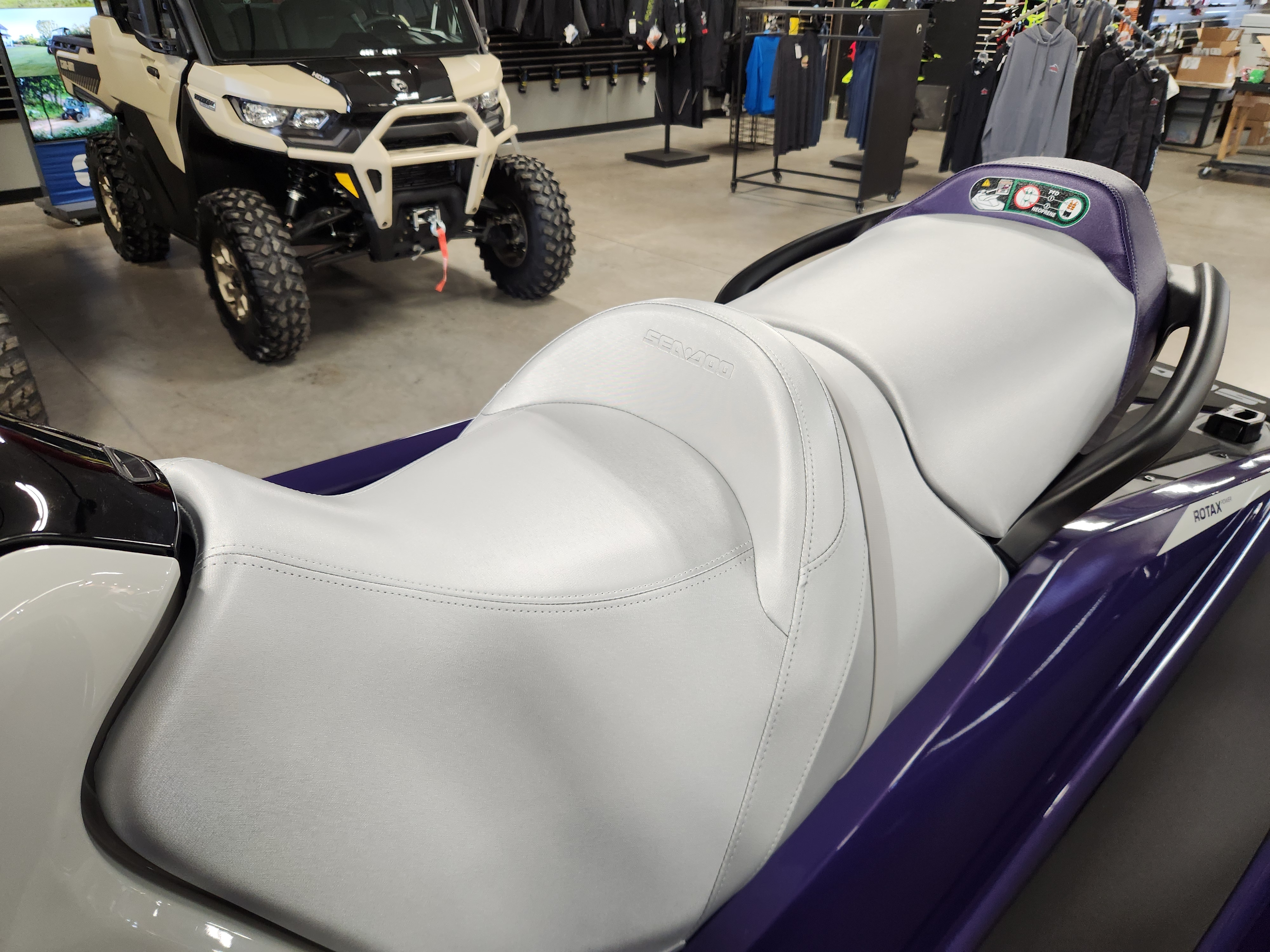 2025 Sea-Doo PWC GTI SE 170 PR IBR 25 - Photo 7