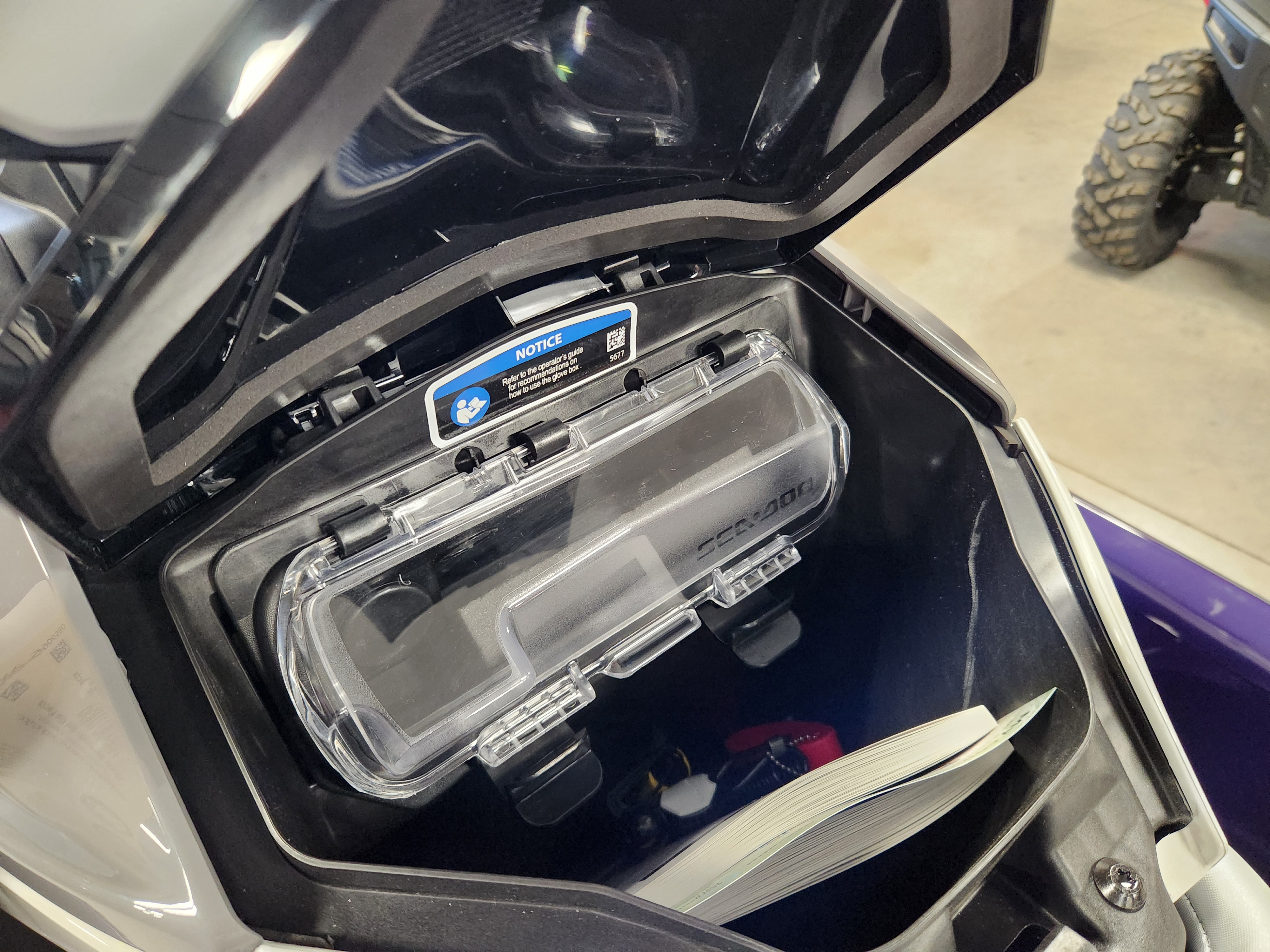 2025 Sea-Doo PWC GTI SE 170 PR IBR 25 - Photo 8
