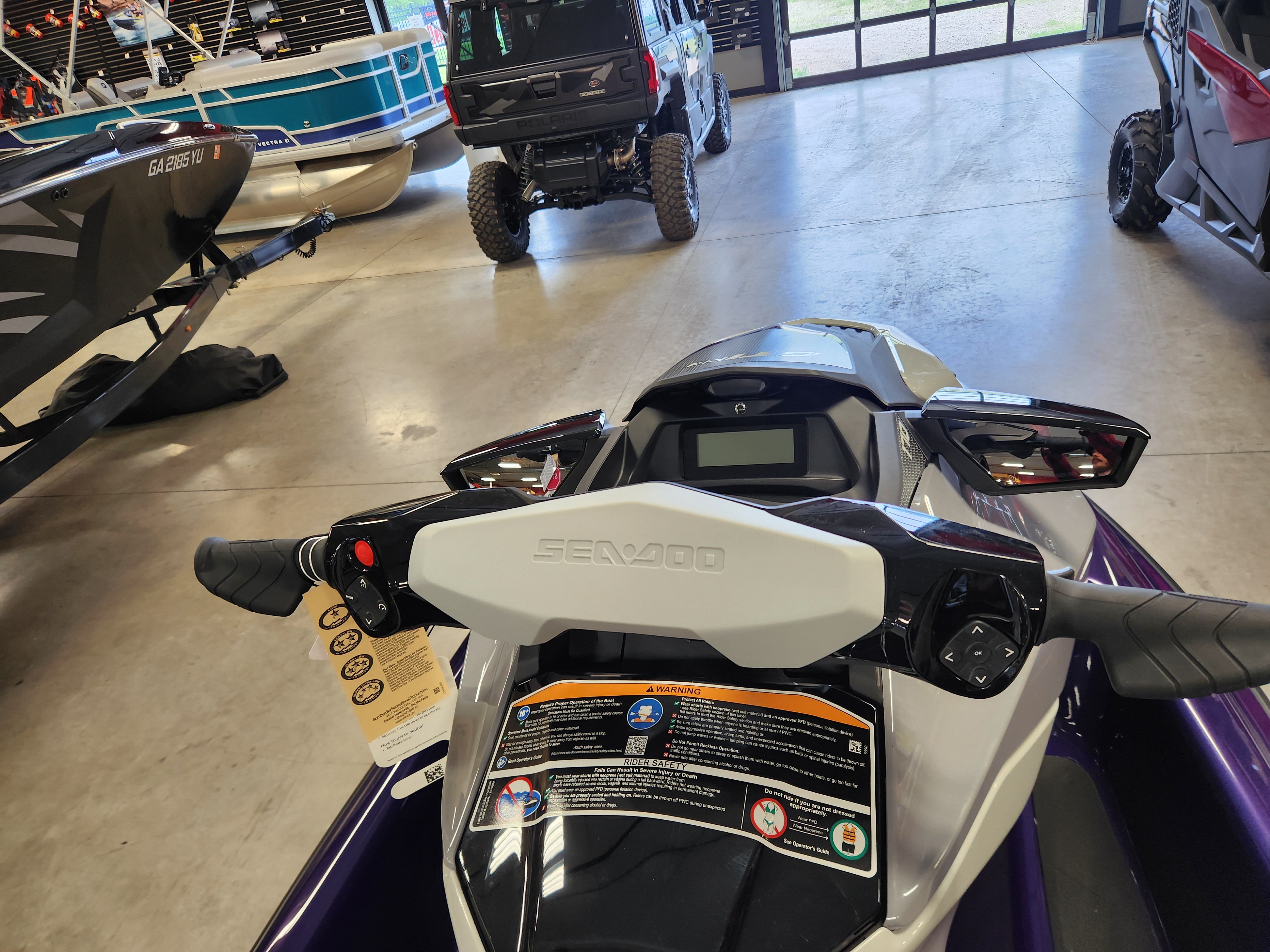 2025 Sea-Doo PWC GTI SE 170 PR IBR 25 - Photo 10