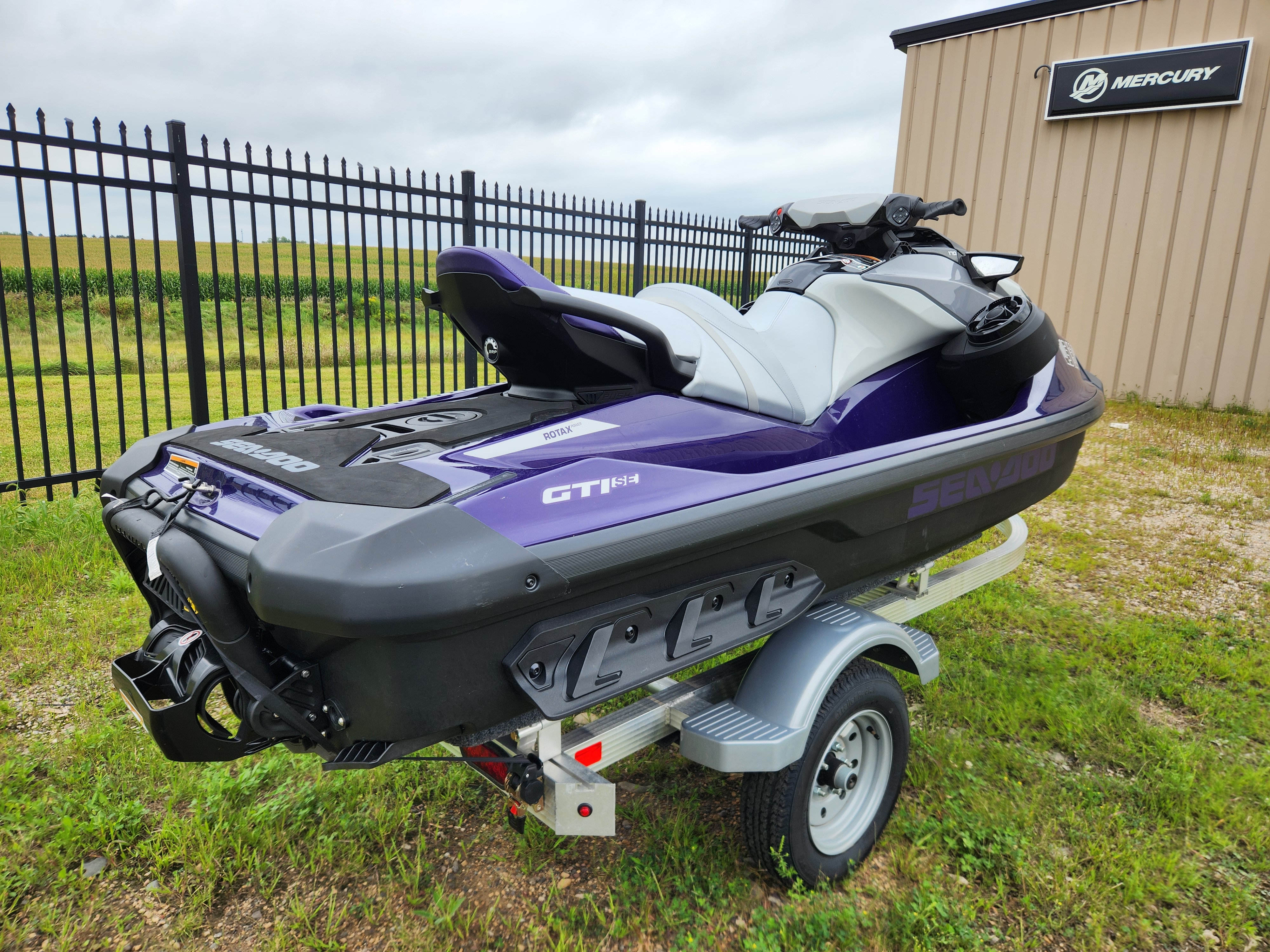 2025 Sea-Doo PWC GTI SE 170 AUD PR IBR IDF 25 - Photo 3