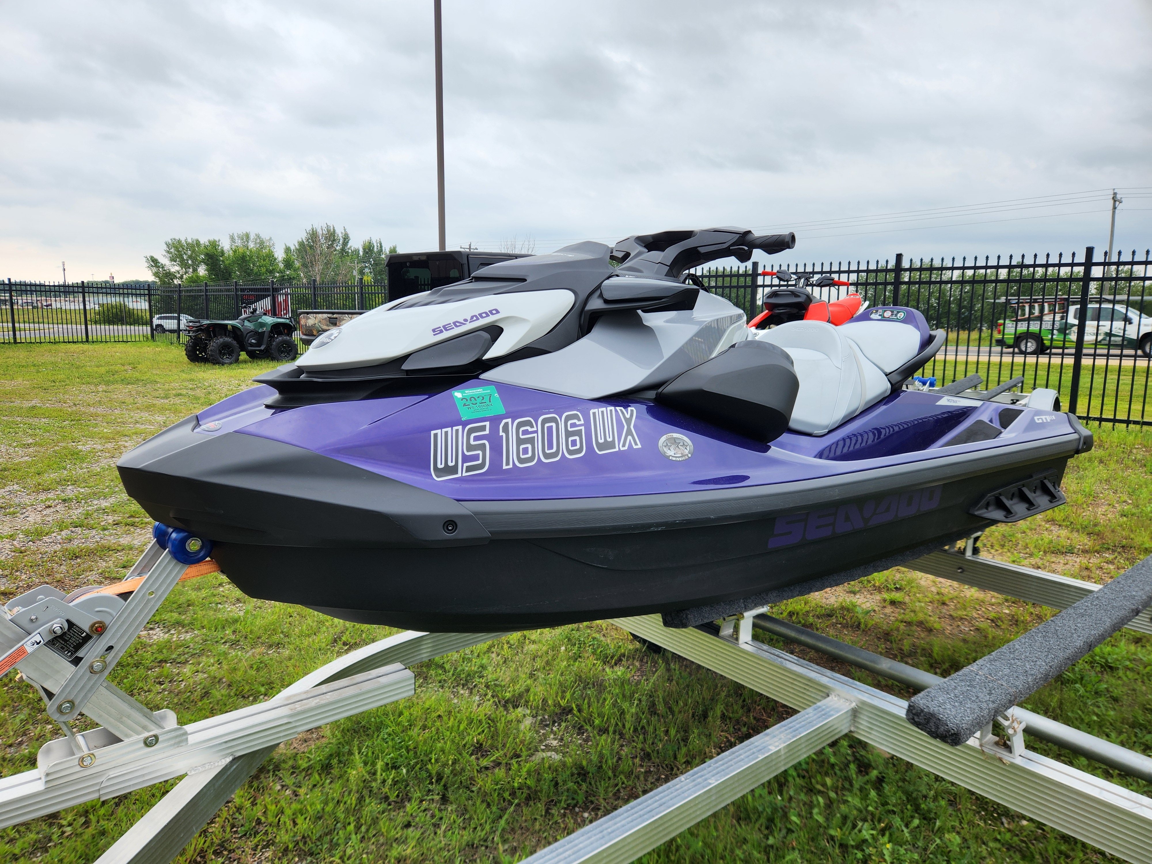2025 Sea-Doo PWC GTI SE 170 AUD PR IBR IDF 25 - Photo 7