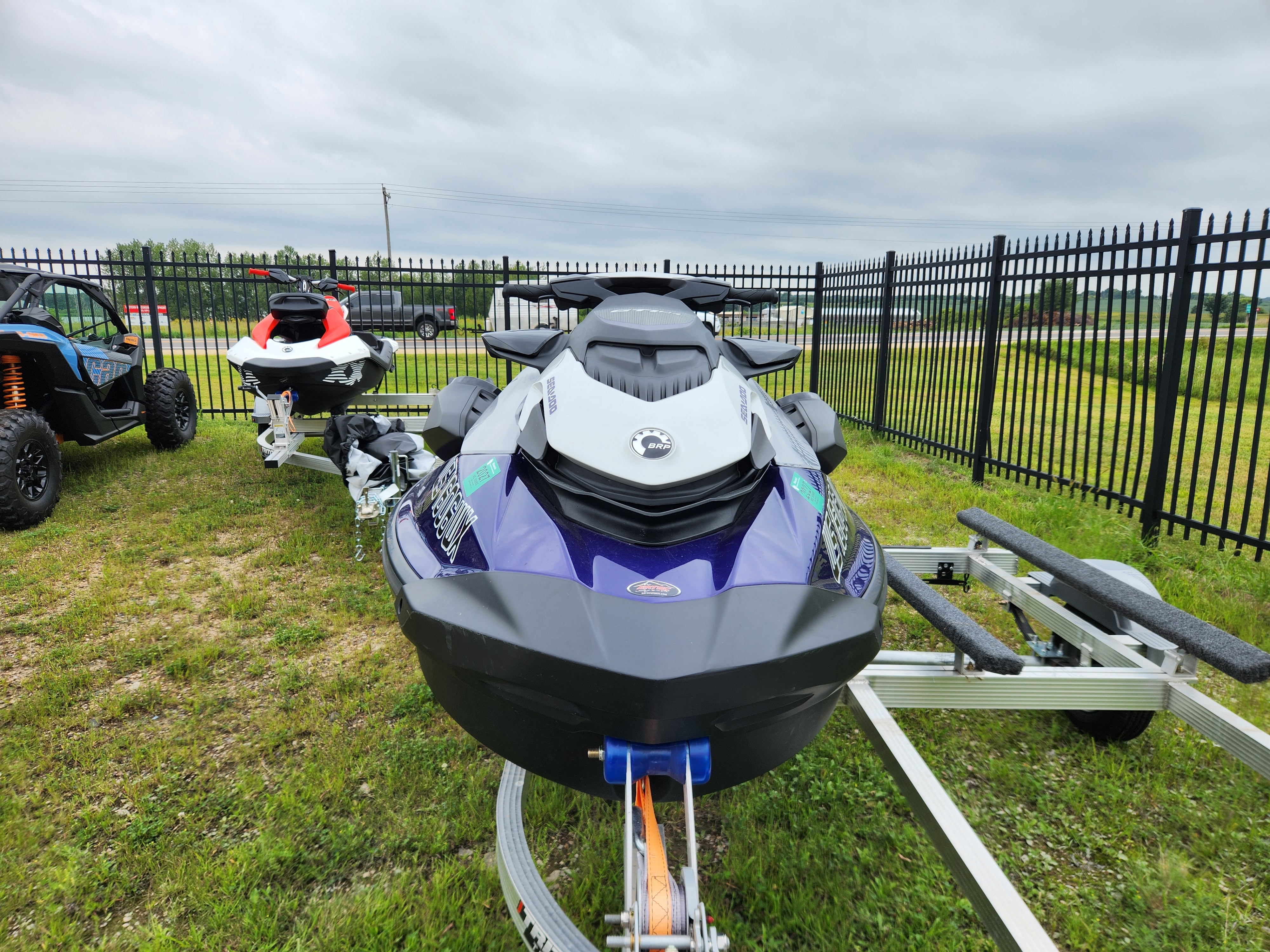 2025 Sea-Doo PWC GTI SE 170 AUD PR IBR IDF 25 - Photo 8