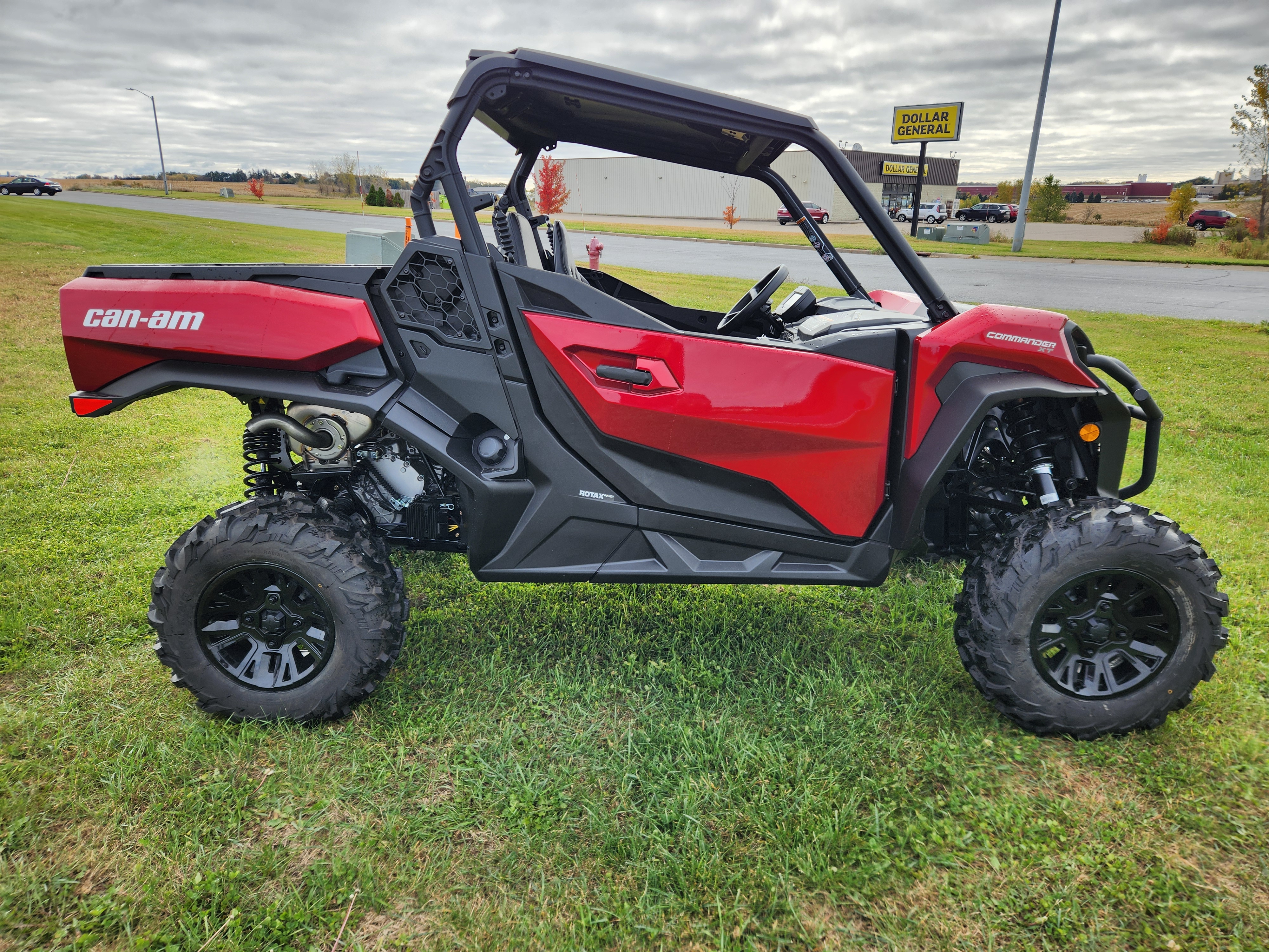 2026 Can-Am SSV COM XT 64 1000R RD 26 XT-P 1000R - Photo 6