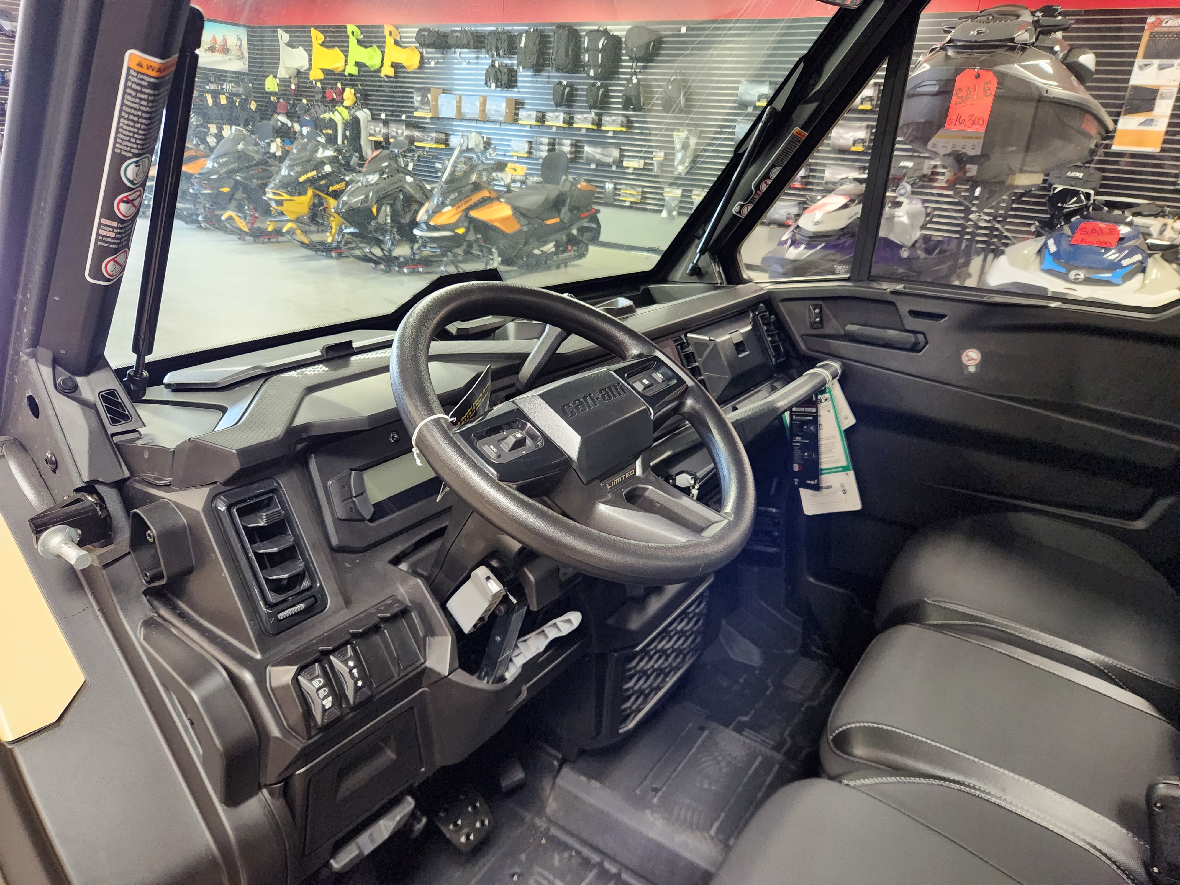 2026 Can-Am SSV DEF LTD 65 HD11 TN HB 26 Limited HD11 - Photo 10
