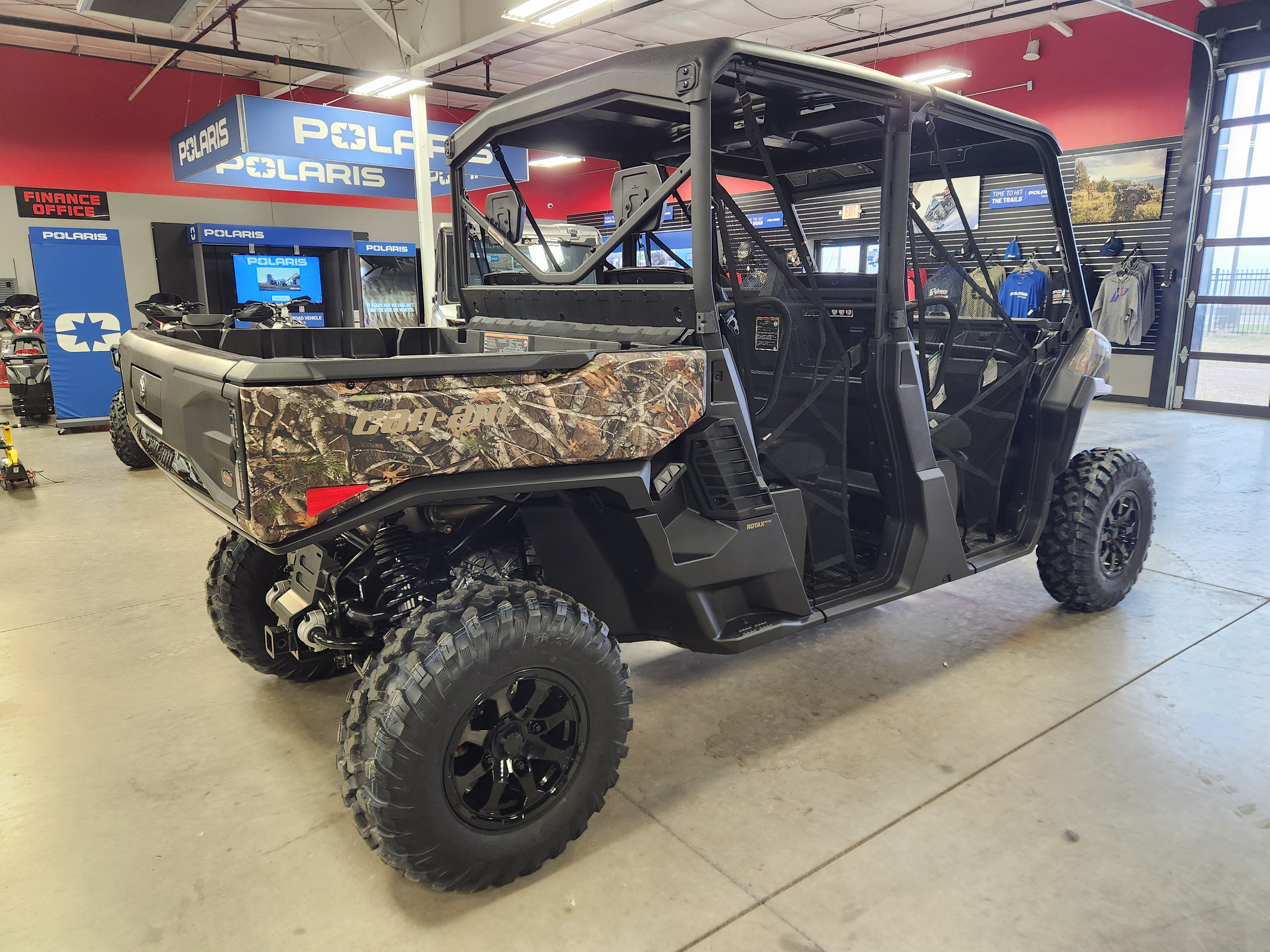 2026 Can-Am SSV DEF MAX XT 65 HD11 CA 26 XT HD11 - Photo 5