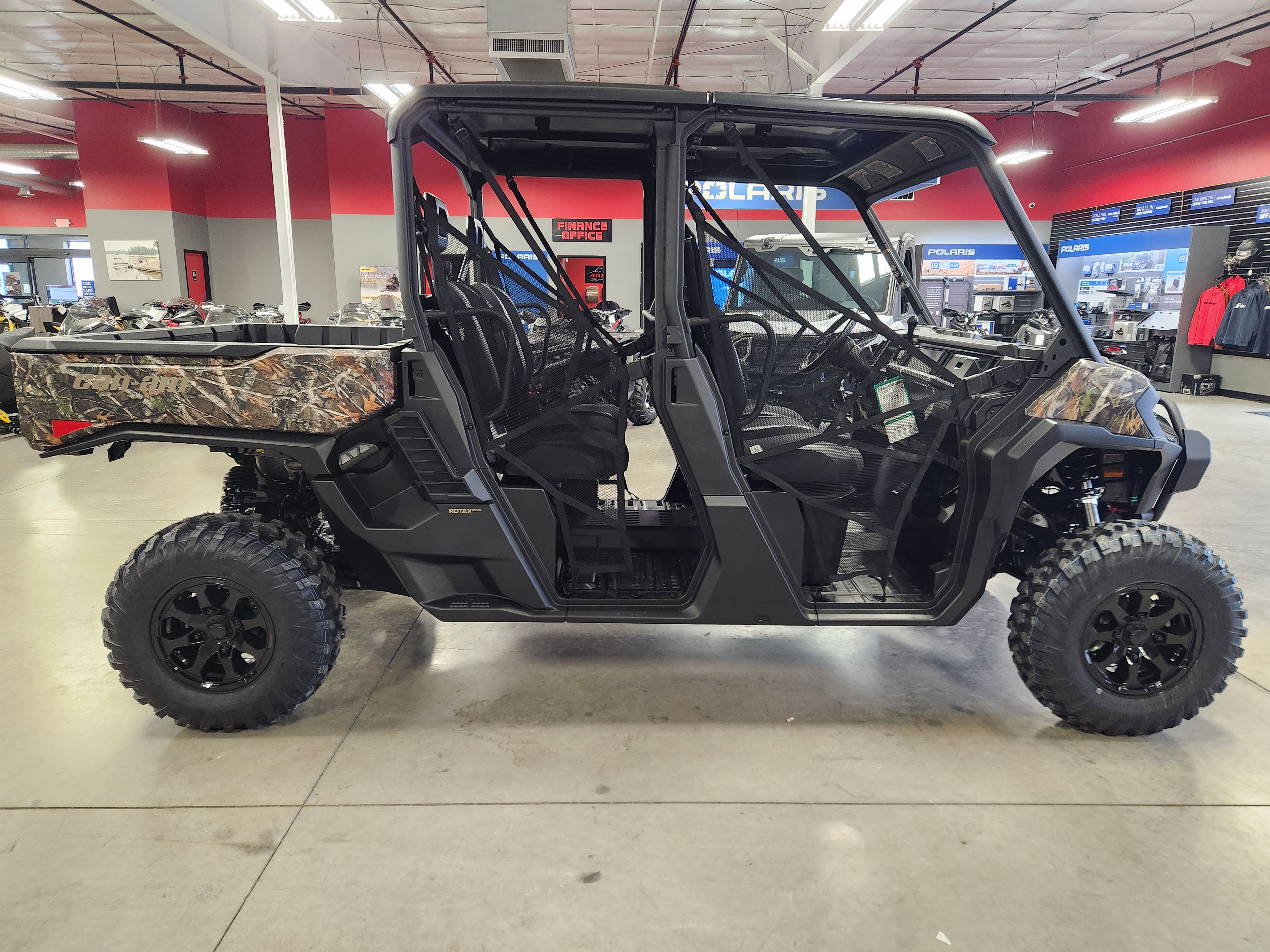 2026 Can-Am SSV DEF MAX XT 65 HD11 CA 26 XT HD11 - Photo 6