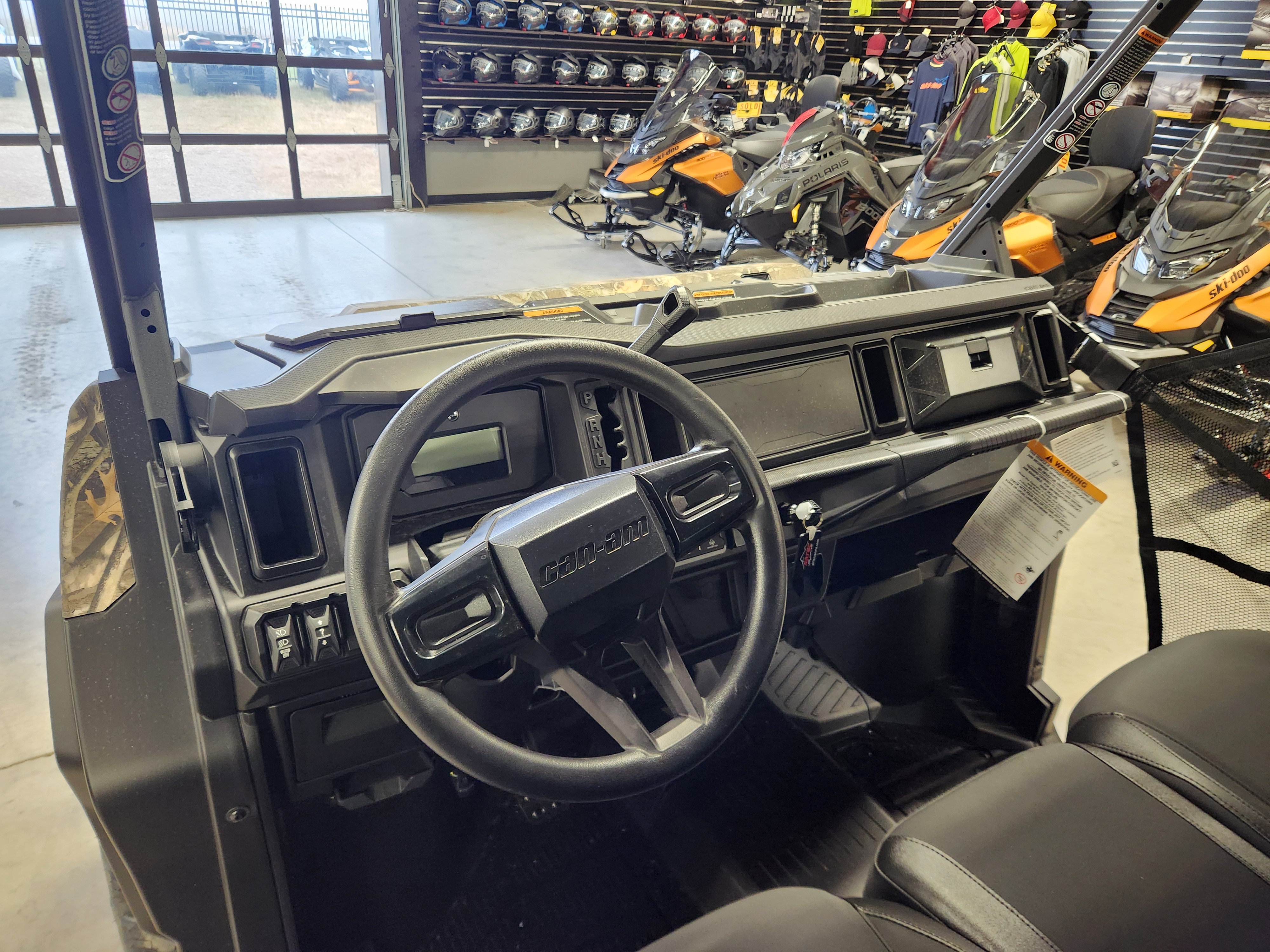 2026 Can-Am SSV DEF MAX XT 65 HD11 CA 26 XT HD11 - Photo 10