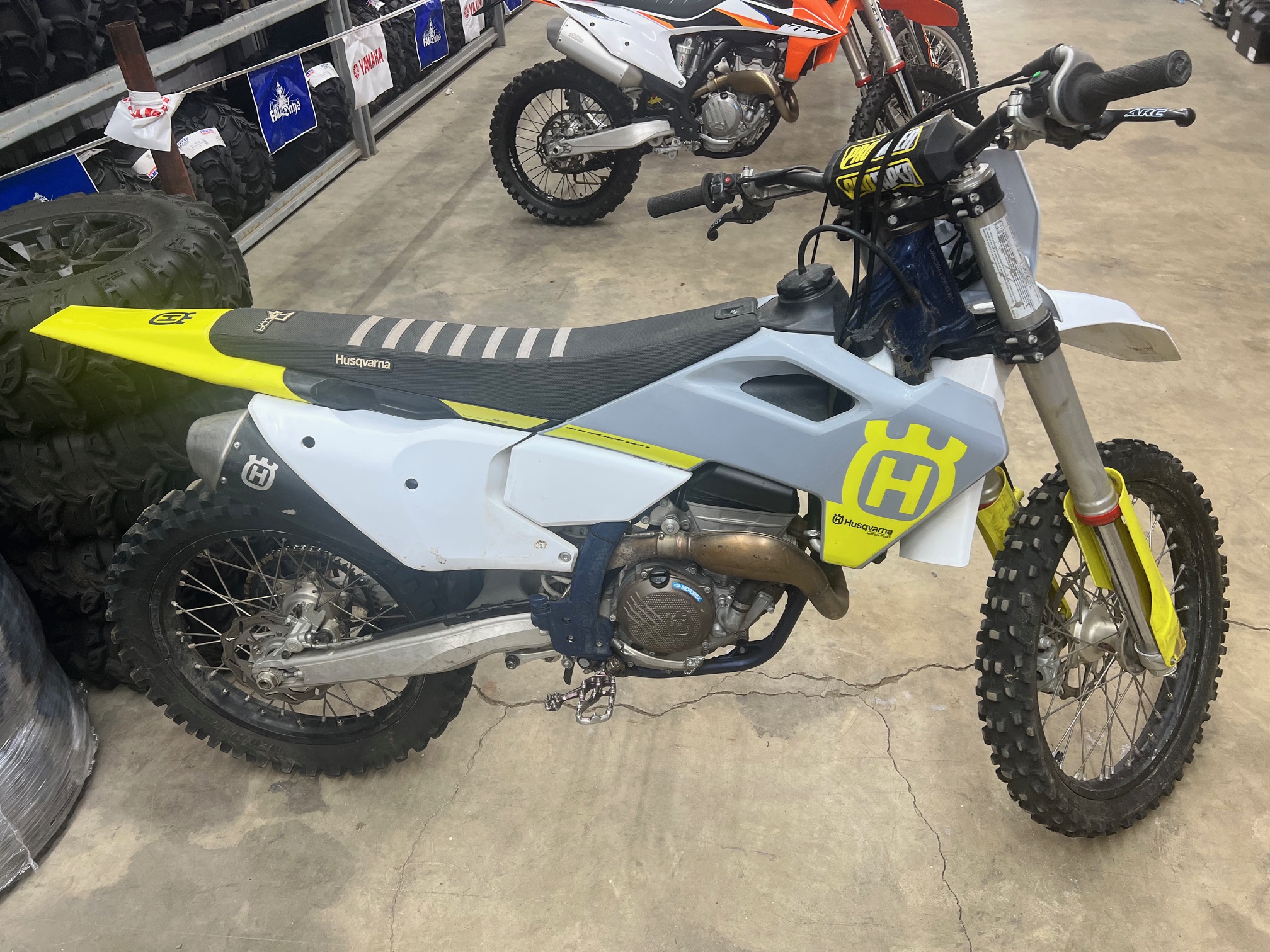 2023 Husqvarna Motorcycles FC 250 - Photo 2