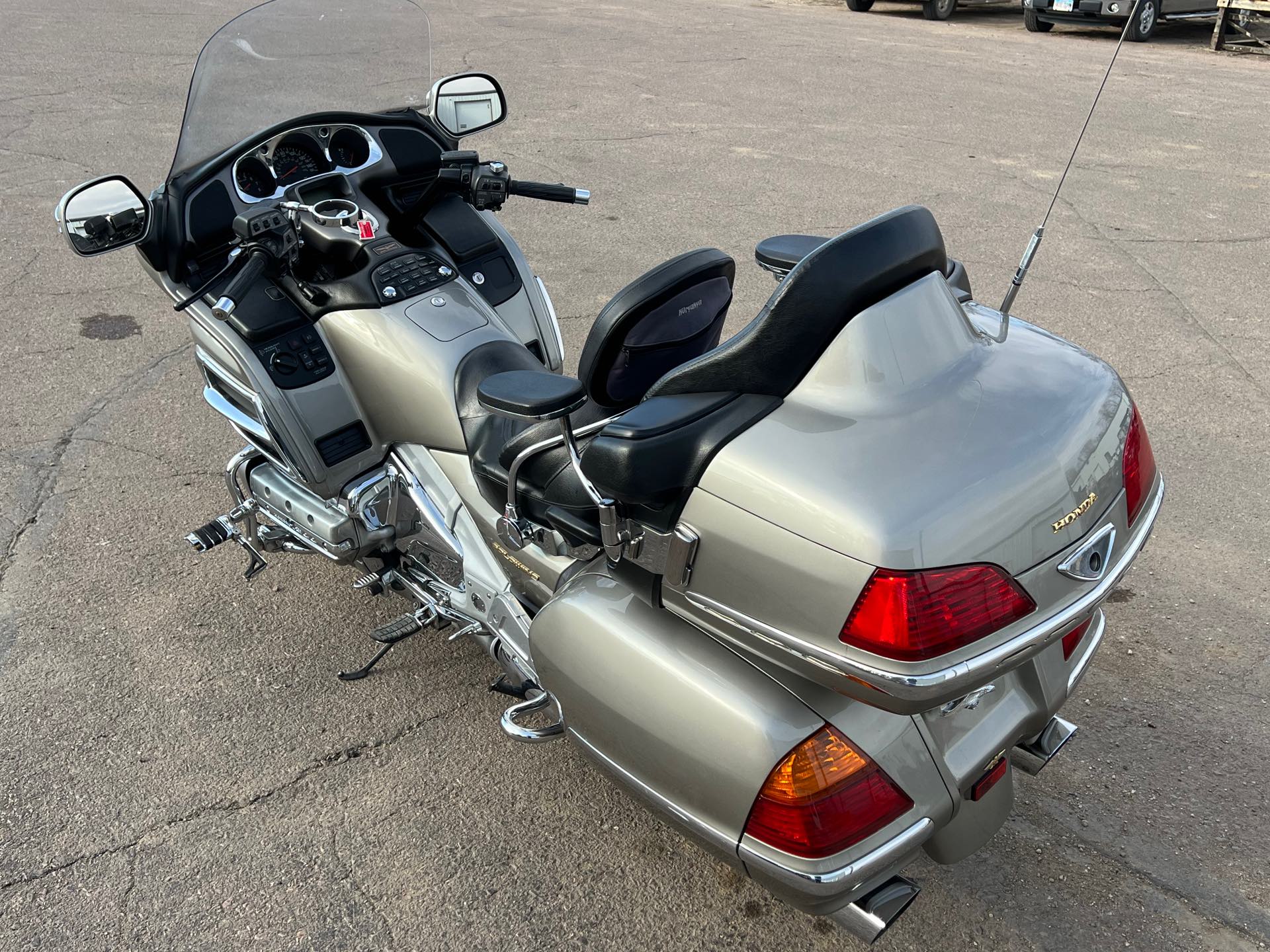 2002 Honda Goldwing 1800 - Photo 5