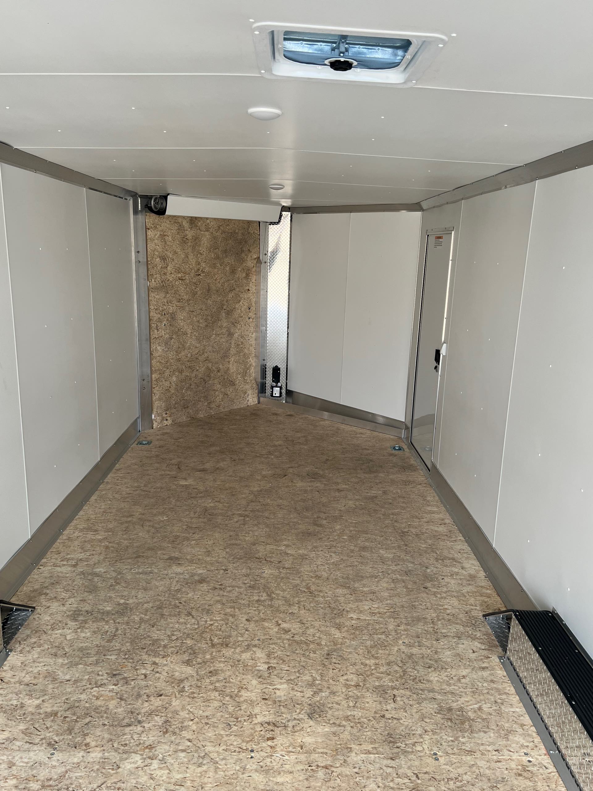 2023 Mission Trailers MCH 8.5 X 24-AS DEMO - Photo 8