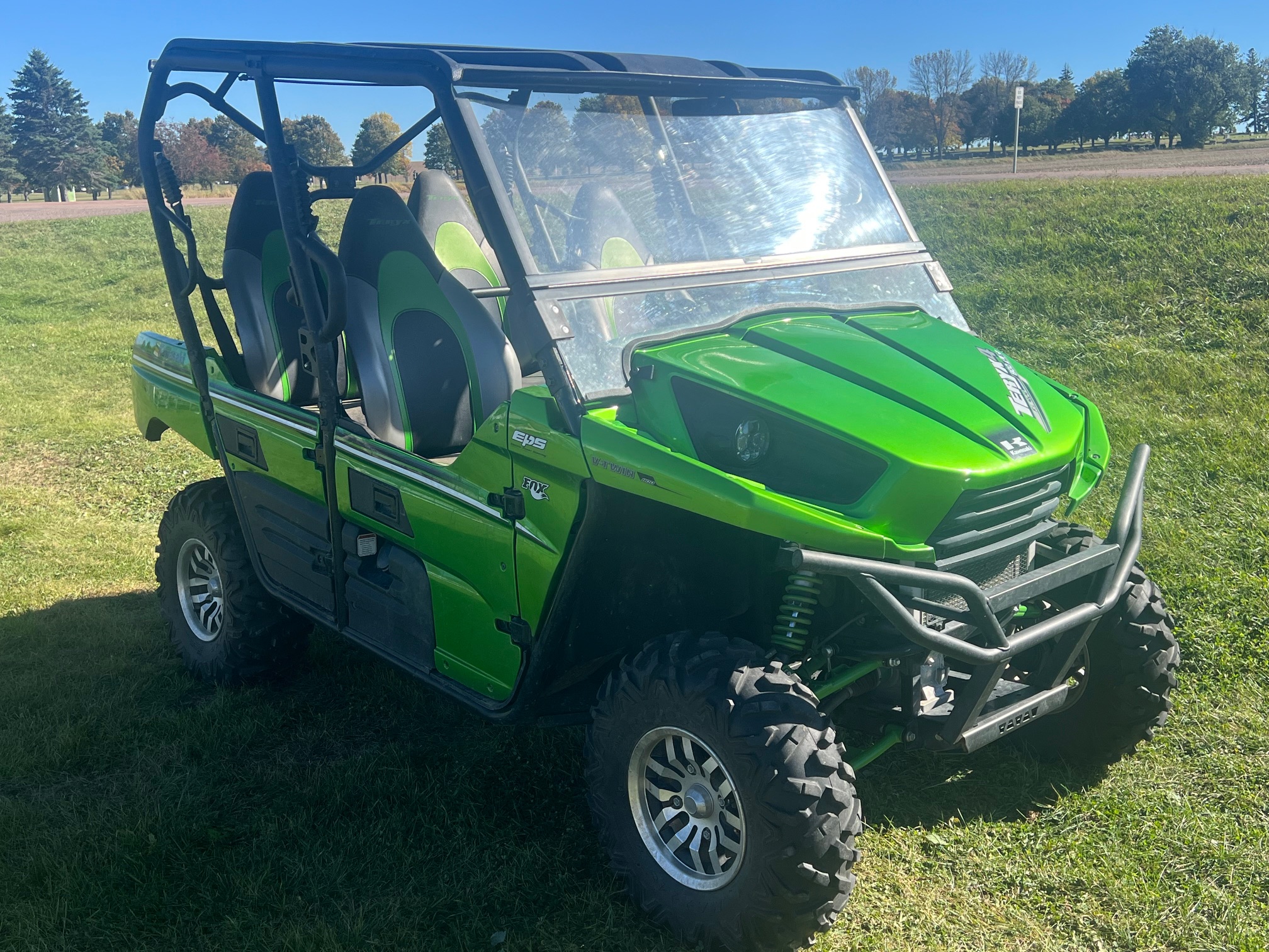 2014 Kawasaki Teryx4™ LE - Photo 2