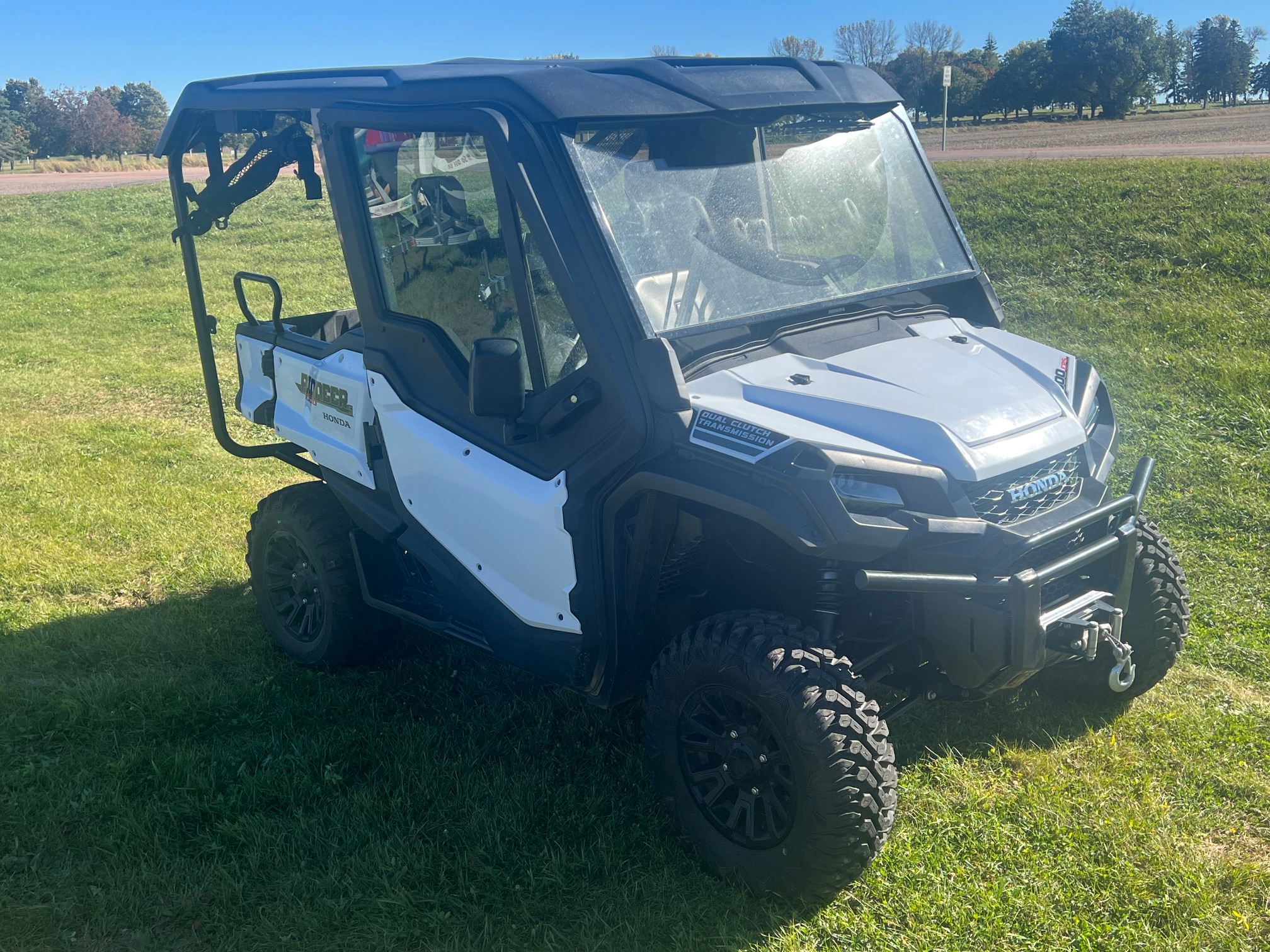2021 Honda Pioneer 1000 5 Deluxe Cab With Heat - Photo 3