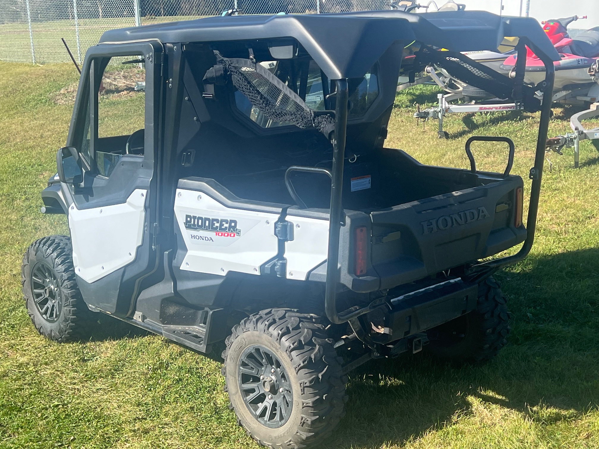 2021 Honda Pioneer 1000 5 Deluxe Cab With Heat - Photo 5