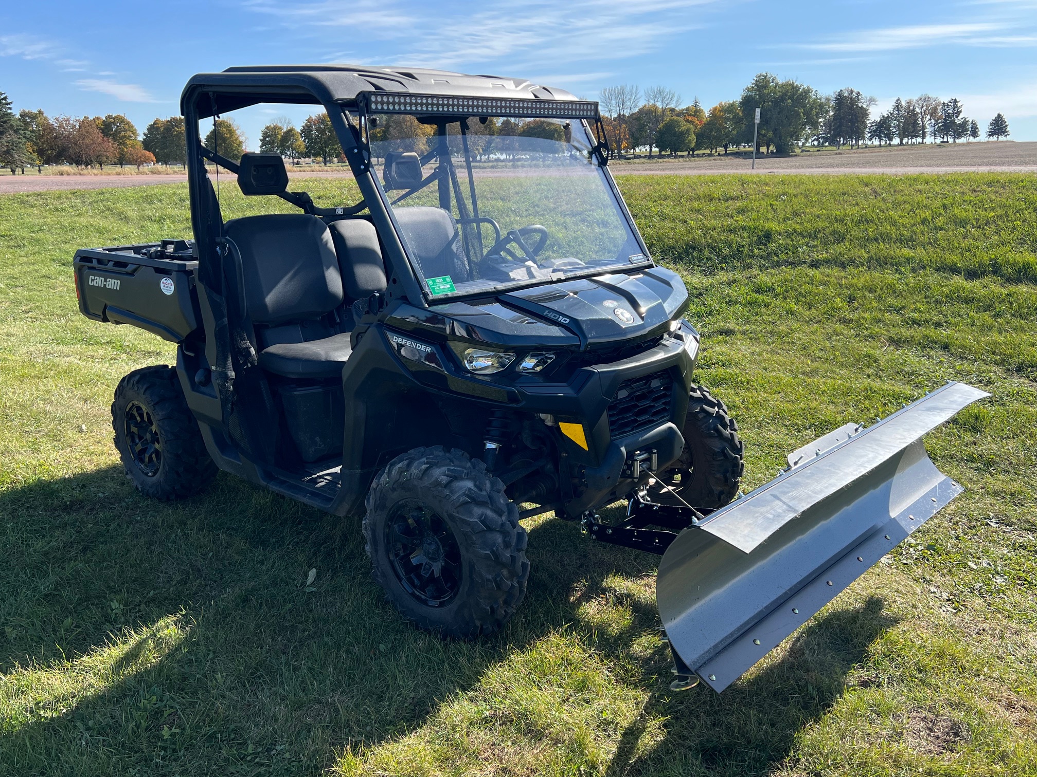 2023 Can-Am SSV DEF DPS 64 HD10 BK 23 DPS HD10 - Photo 3