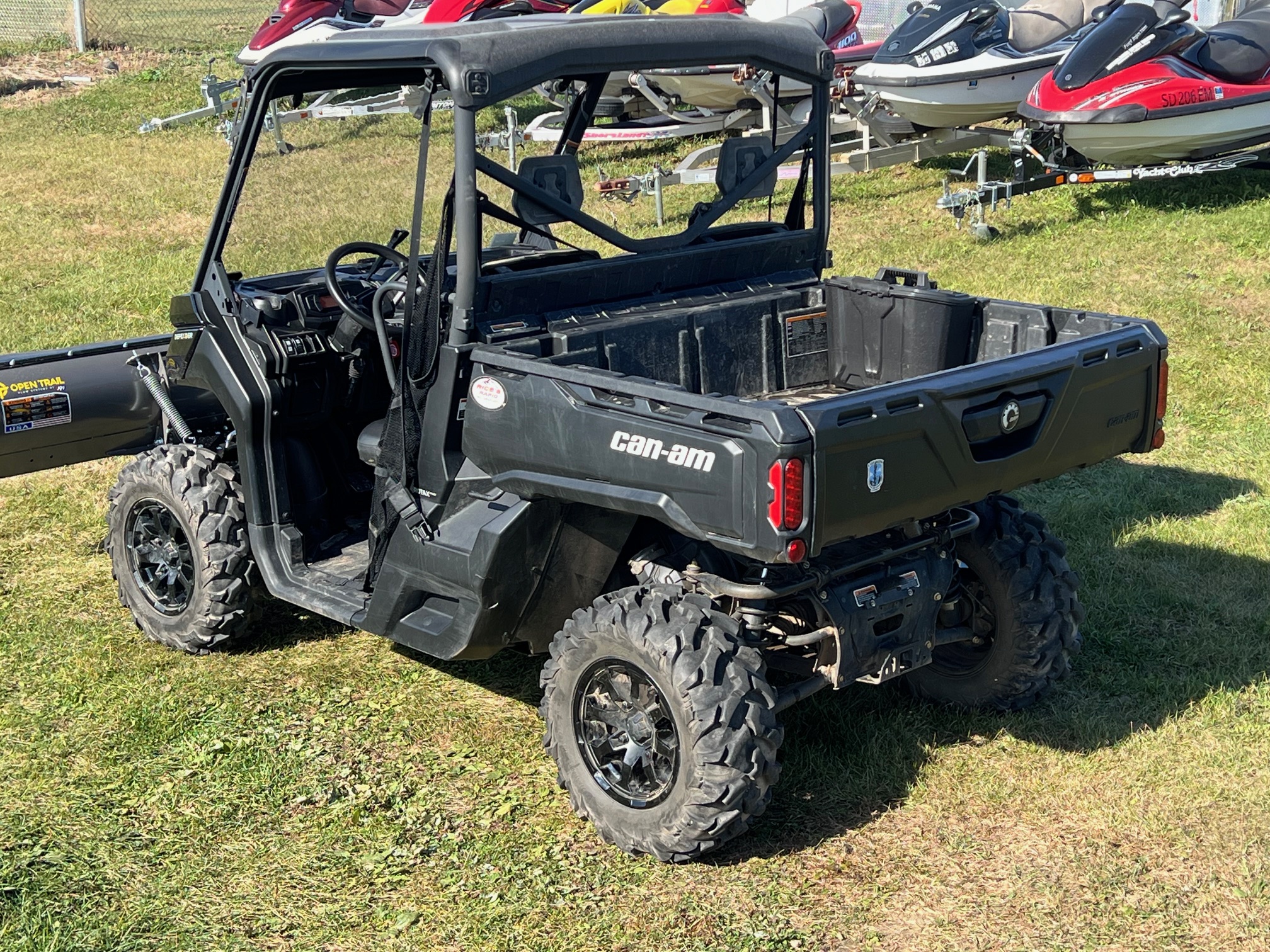 2023 Can-Am SSV DEF DPS 64 HD10 BK 23 DPS HD10 - Photo 5