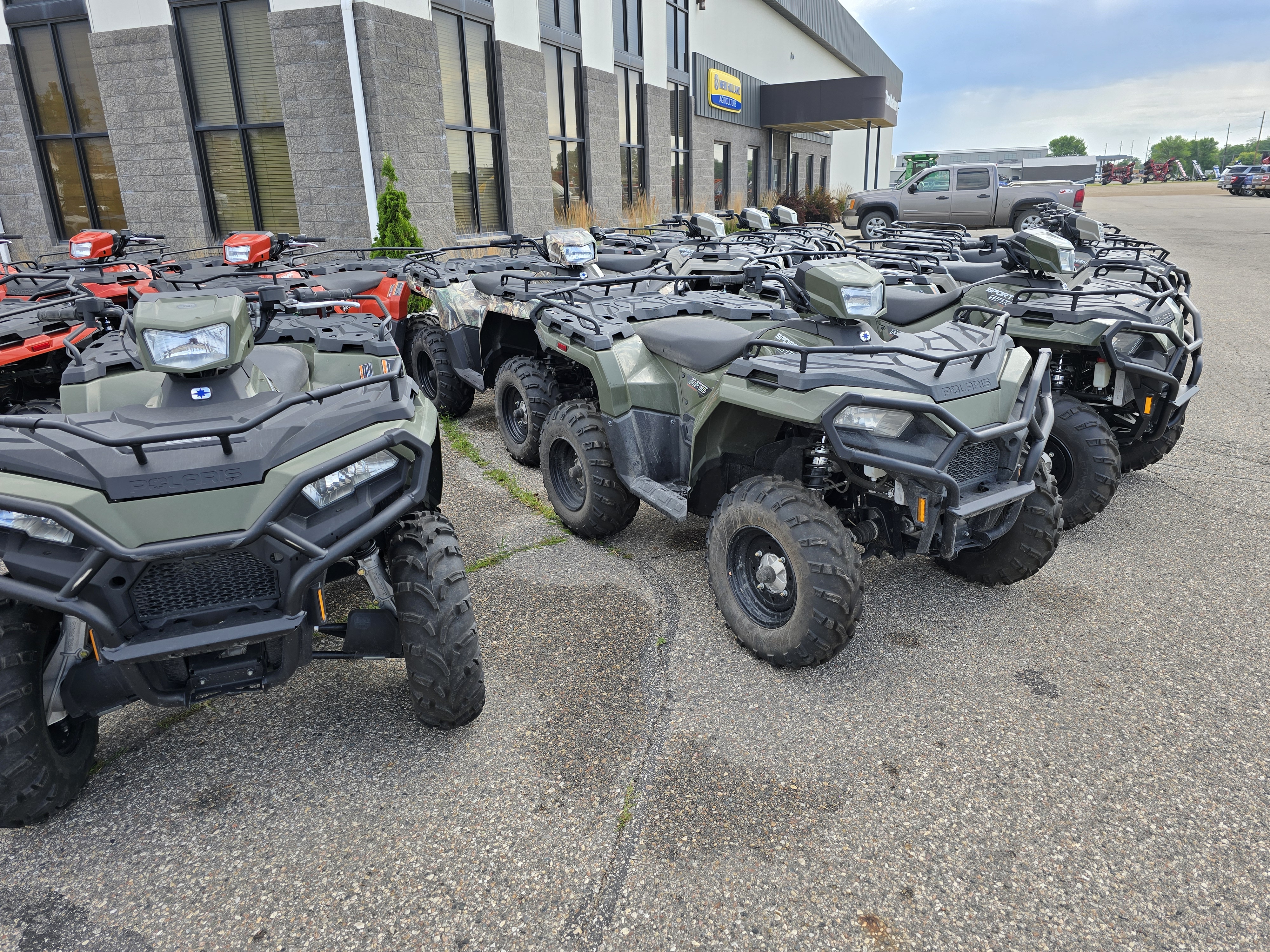 2025 Polaris Sportsman® 570 EPS - Photo 2