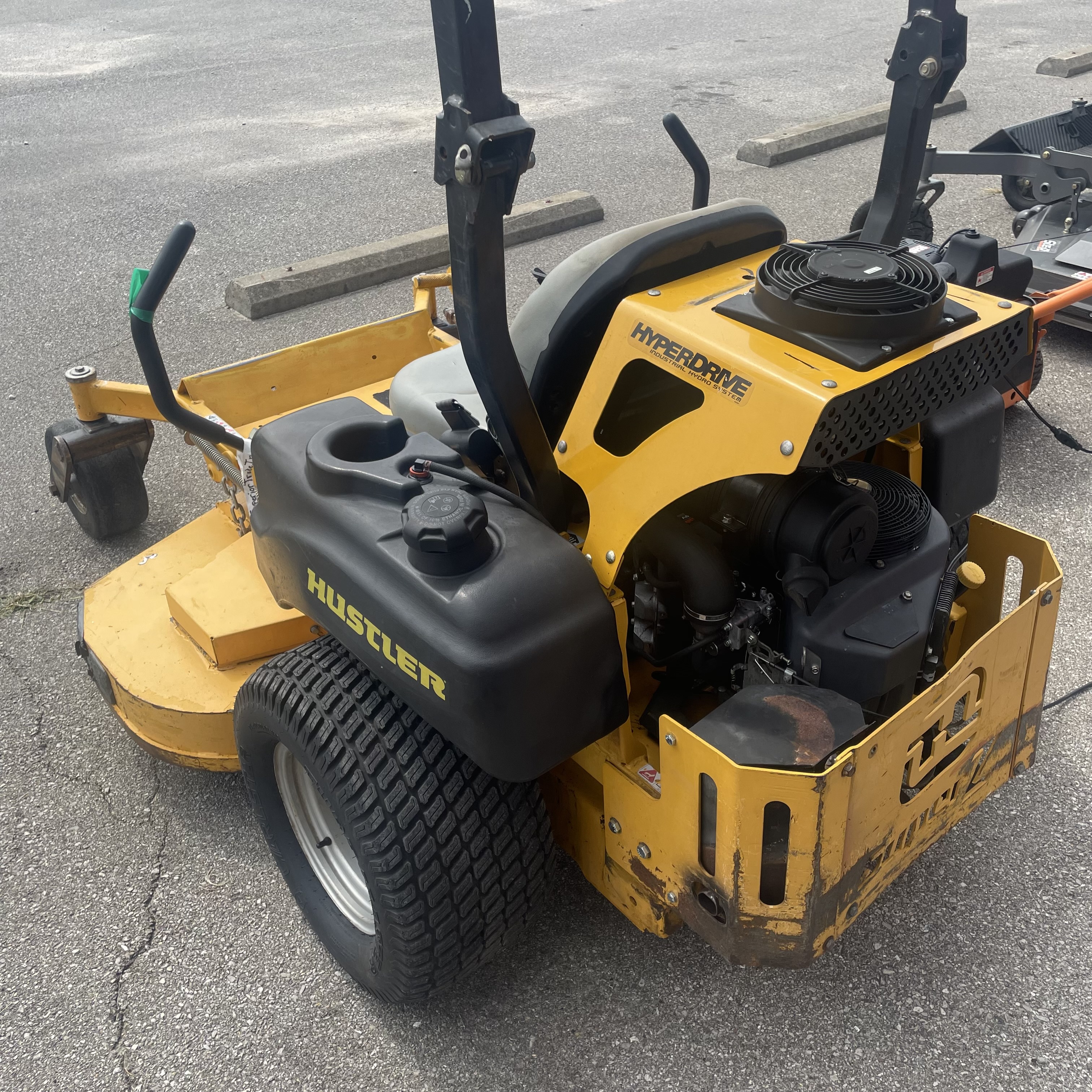 2011 Hustler Turf Equipment 930875 - Photo 3