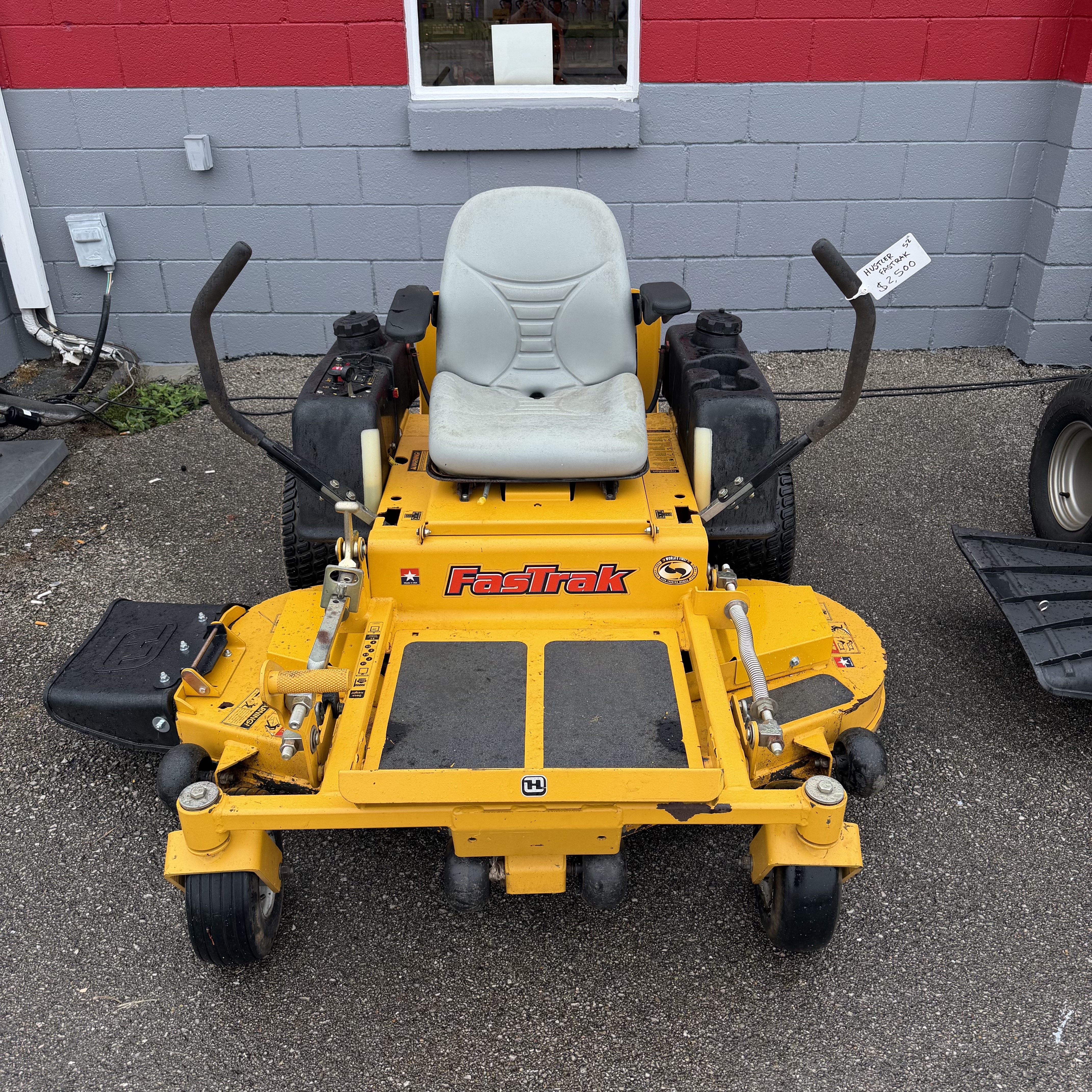 Hustler Turf Equipment 928502