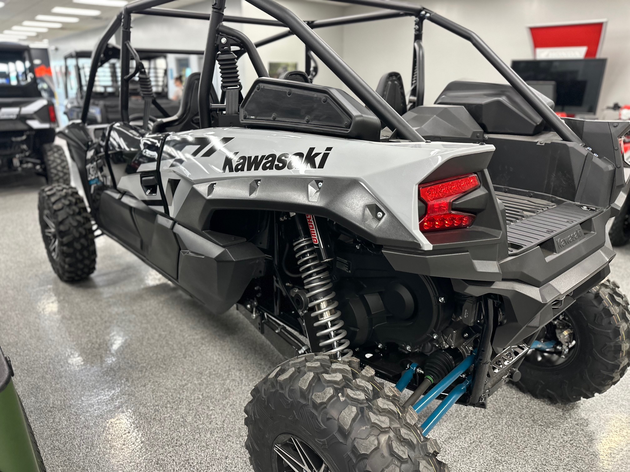 2025 Kawasaki Teryx KRX4 1000 - Photo 8