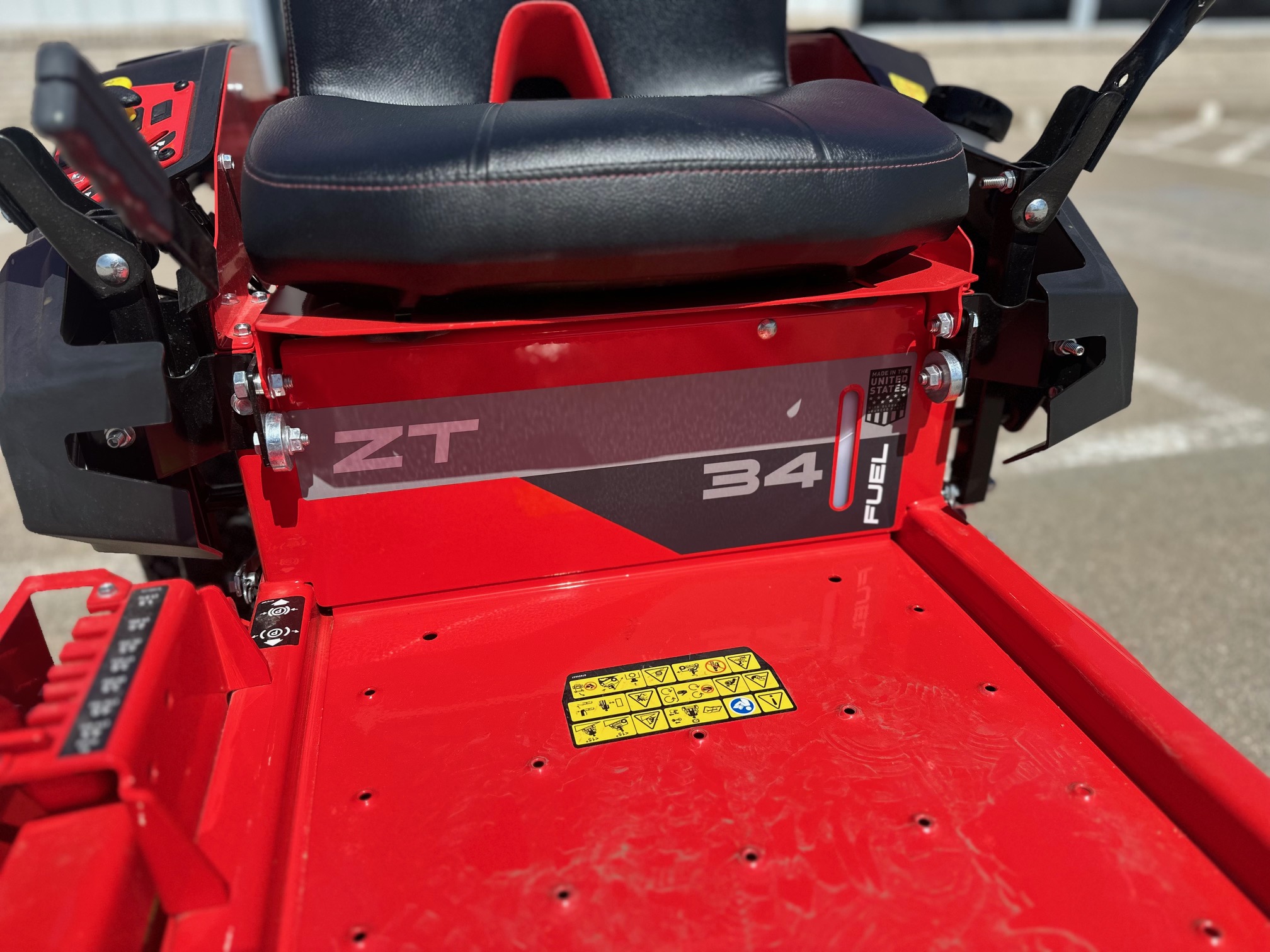 2025 Gravely ZT 34 in. Kawasaki FR600V 18 hp - Photo 3