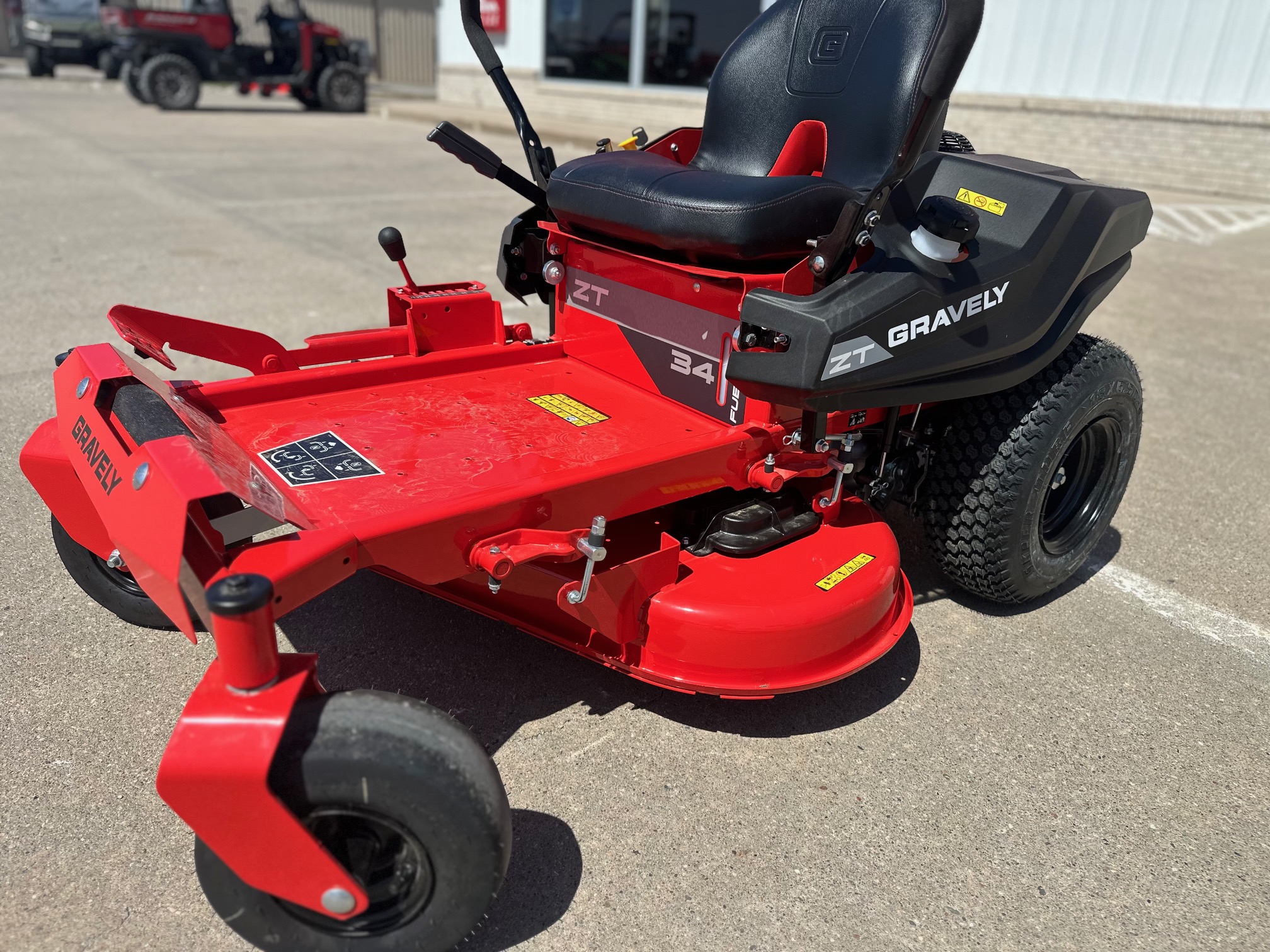 2025 Gravely ZT 34 in. Kawasaki FR600V 18 hp - Photo 4