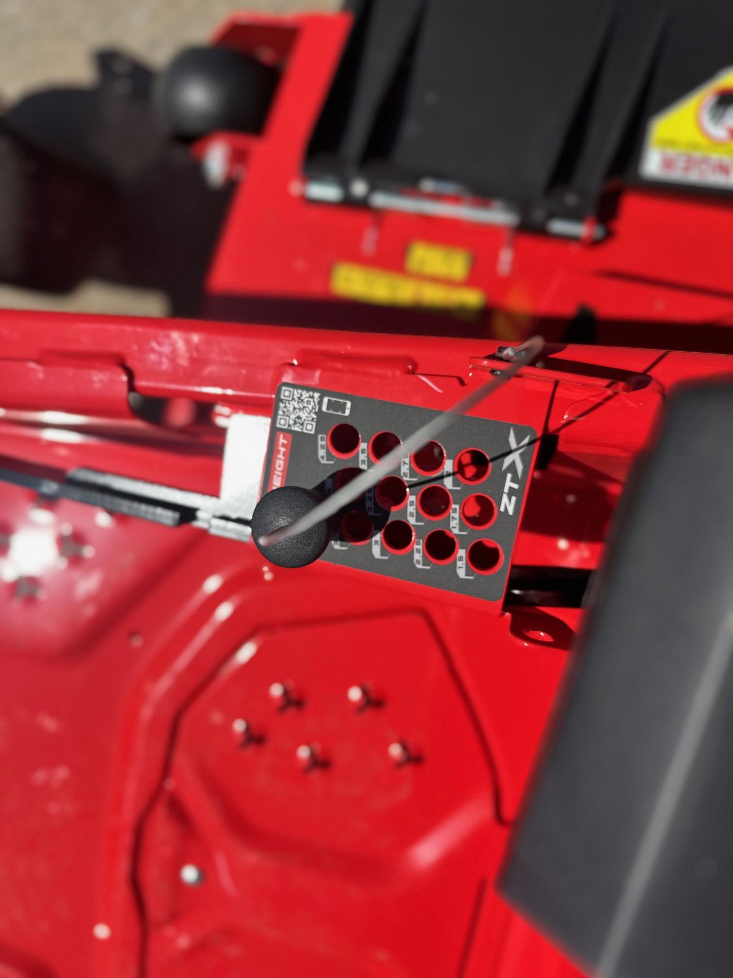 2025 Gravely ZT X 48 in. Kawasaki FR651V 21.5 hp - Photo 3