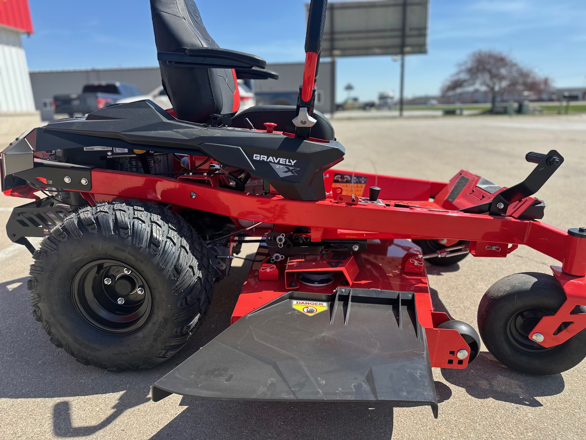 2025 Gravely ZT X 48 in. Kawasaki FR651V 21.5 hp - Photo 8