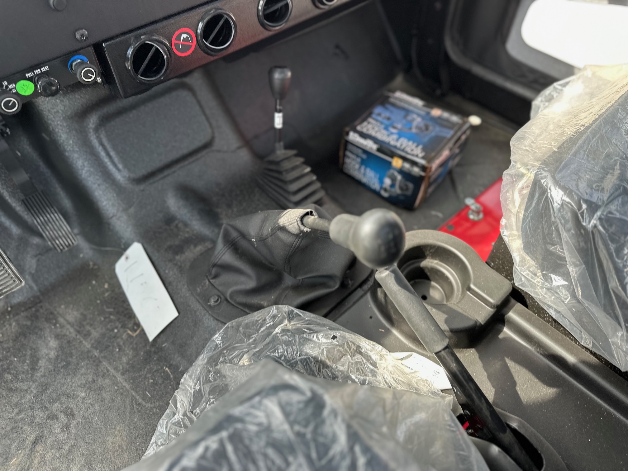 2024 Mahindra ROXOR All Weather Cab Red - Photo 15