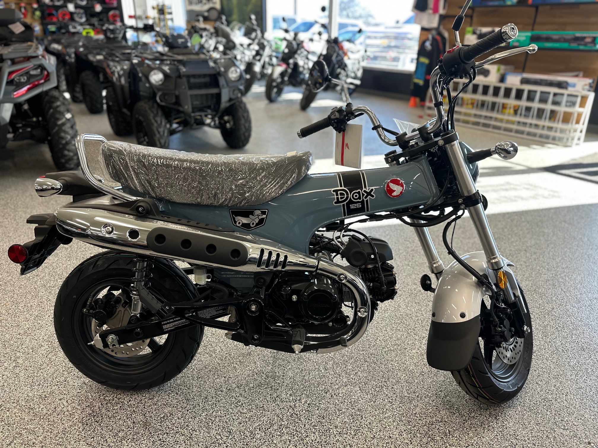 2025 Honda Dax 125 - Photo 2