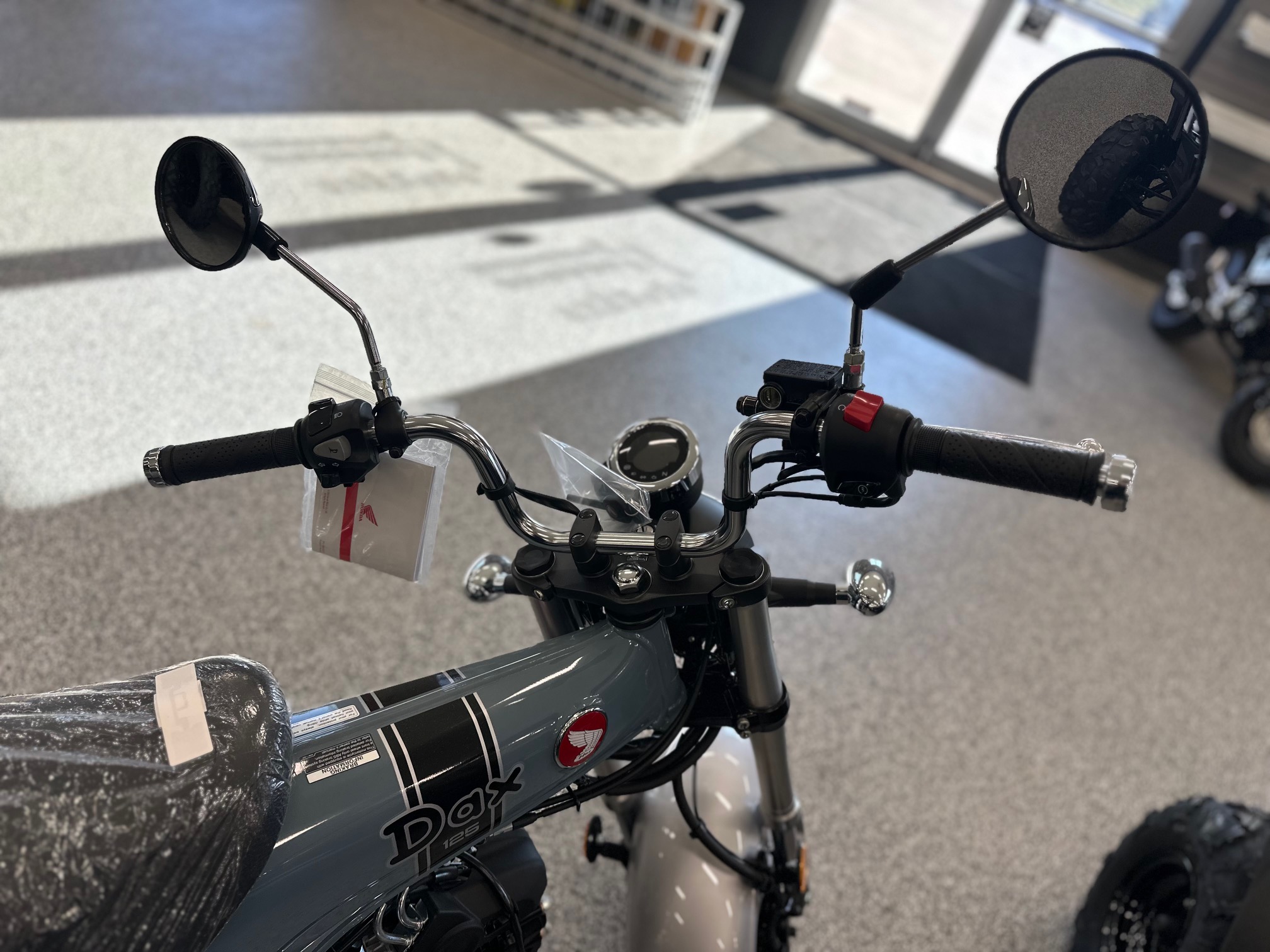 2025 Honda Dax 125 - Photo 8