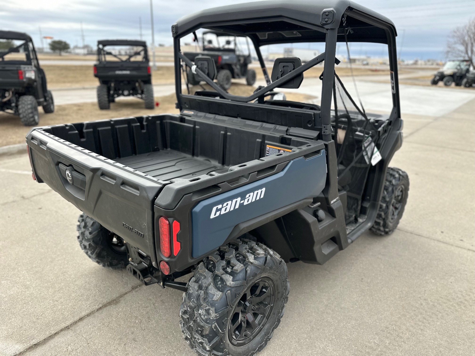 2025 Can-Am Defender XT HD9 - Photo 6