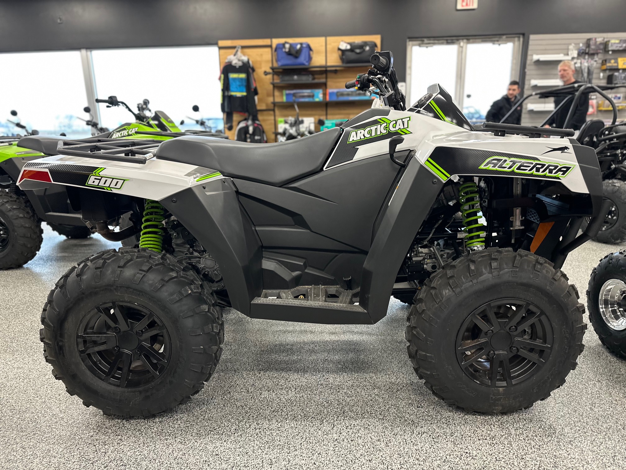 2023 Arctic Cat Alterra 600 XT - Photo 4