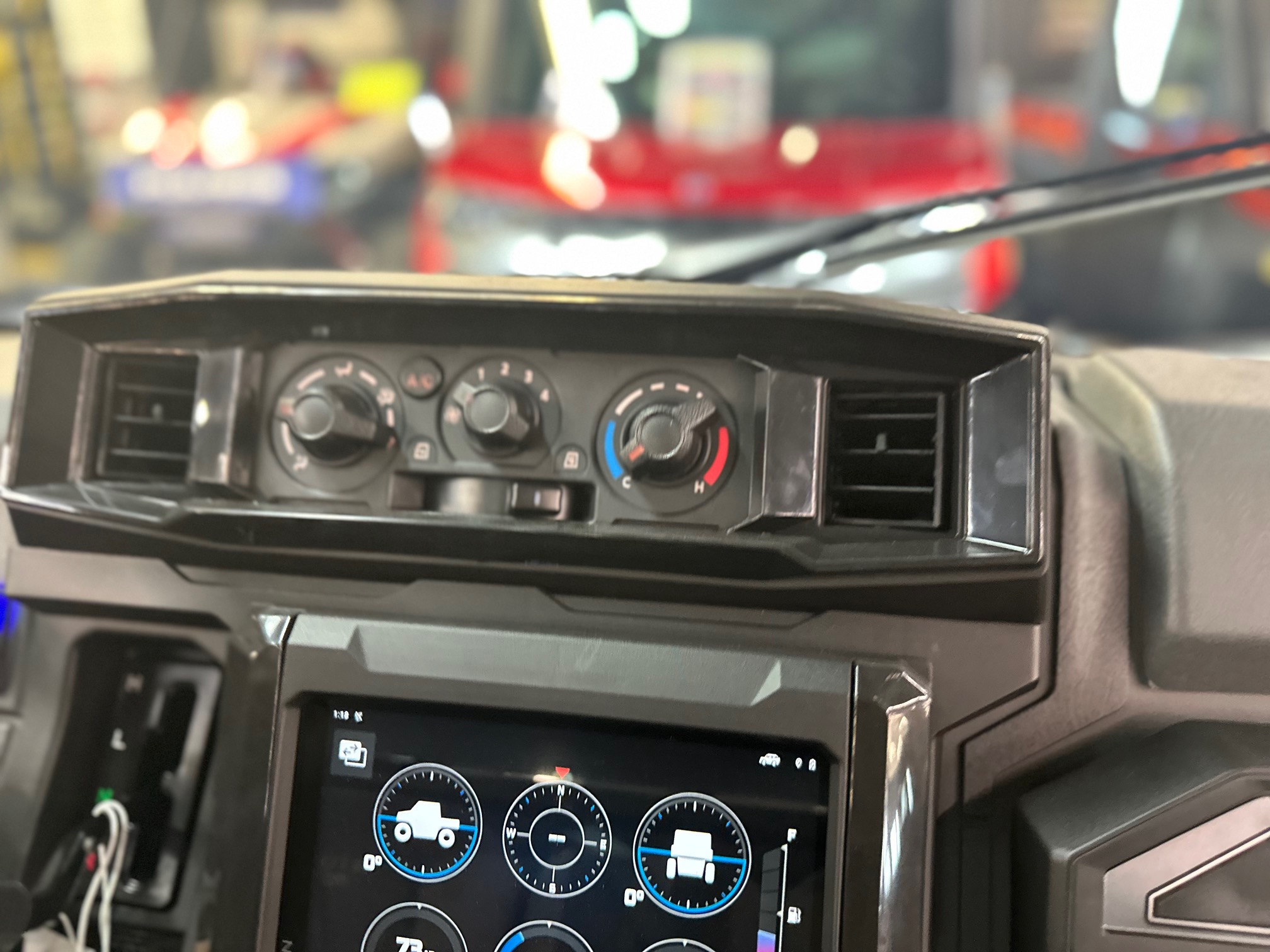 2025 Kawasaki RIDGE Limited HVAC - Photo 15