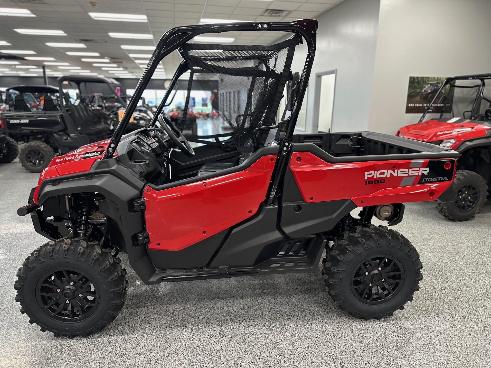 2025 Honda Pioneer 1000 Deluxe - Photo 6