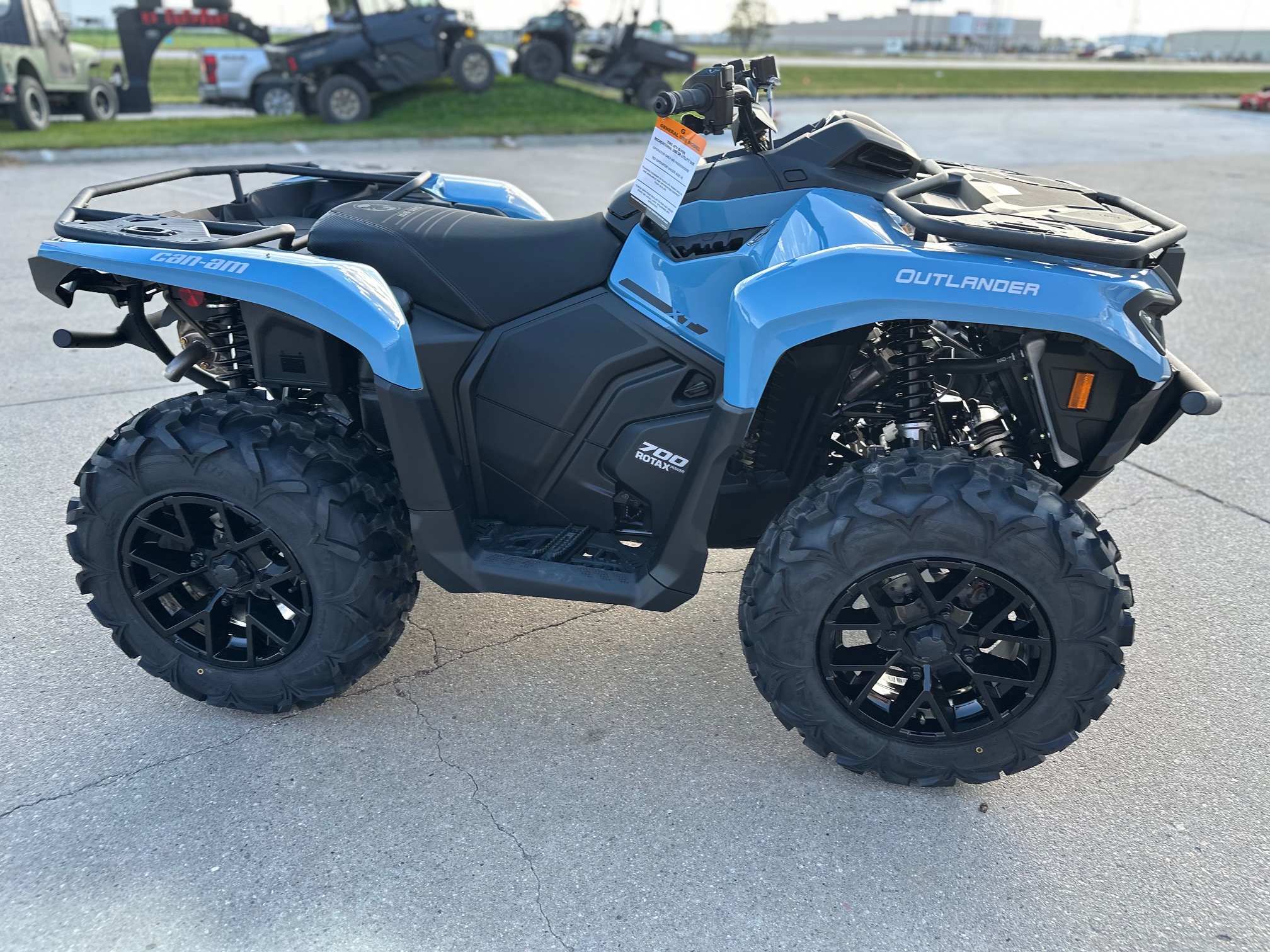 2026 Can-Am Outlander XT 700 - Photo 6