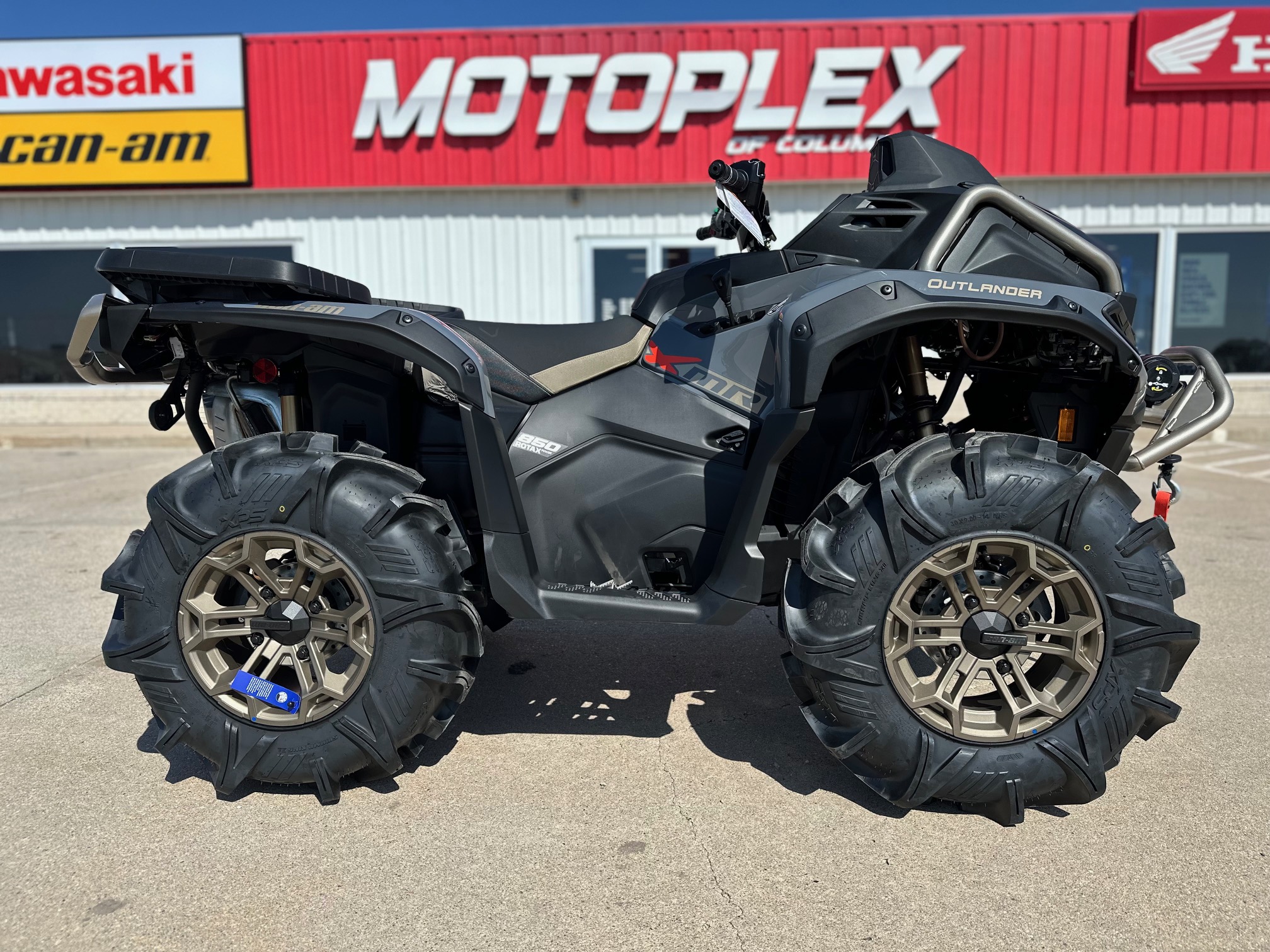 2026 Can-Am Outlander X MR 850
