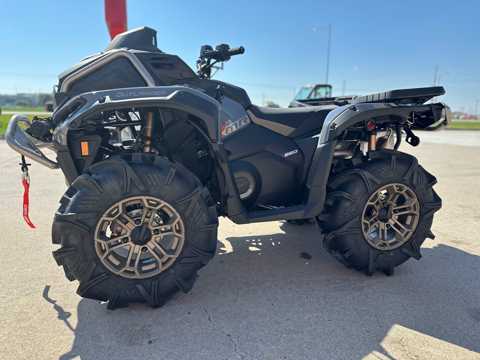 2026 Can-Am Outlander X MR 850 - Photo 7