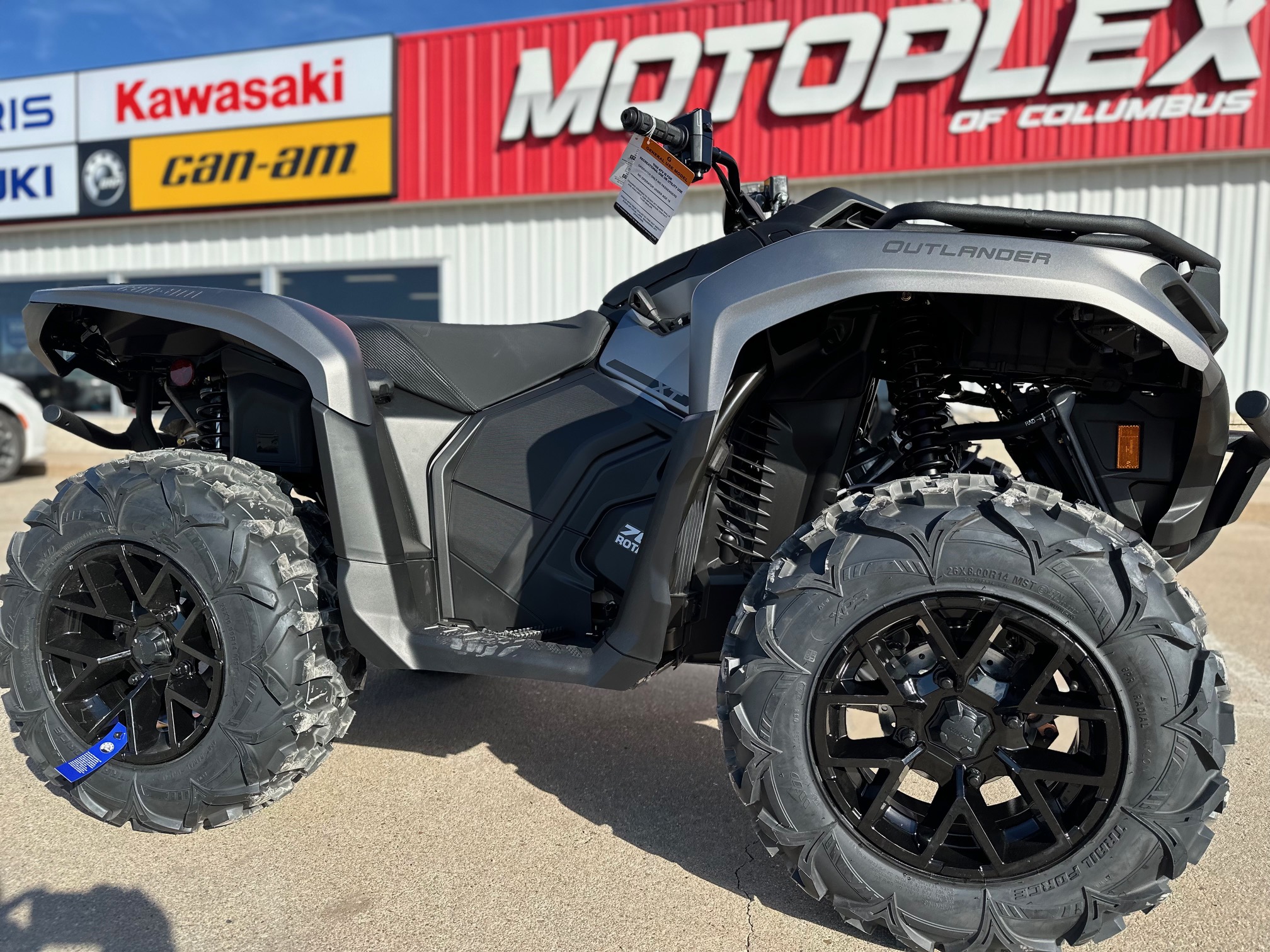 2026 Can-Am Outlander XT 700 - Photo 2