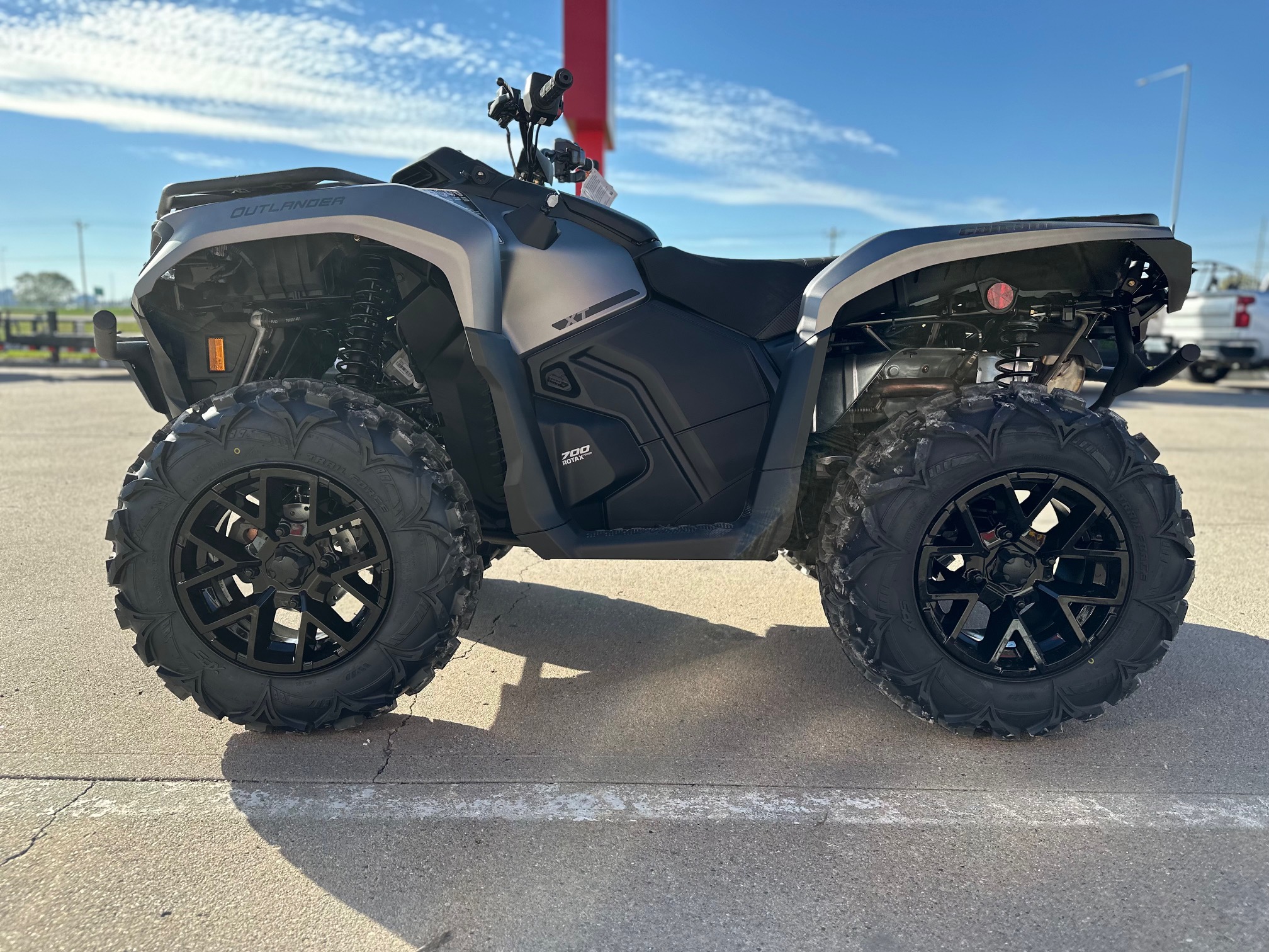 2026 Can-Am Outlander XT 700