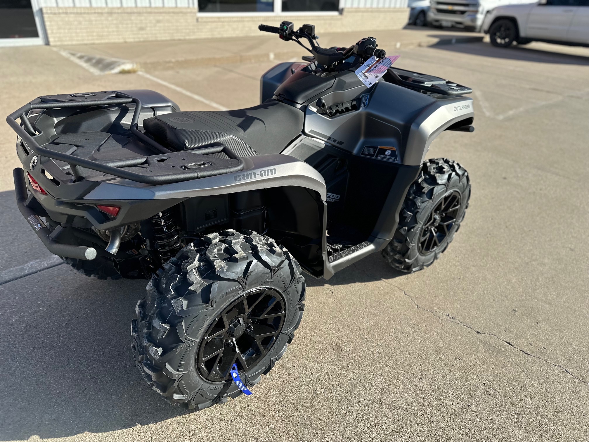 2026 Can-Am Outlander XT 700 - Photo 9