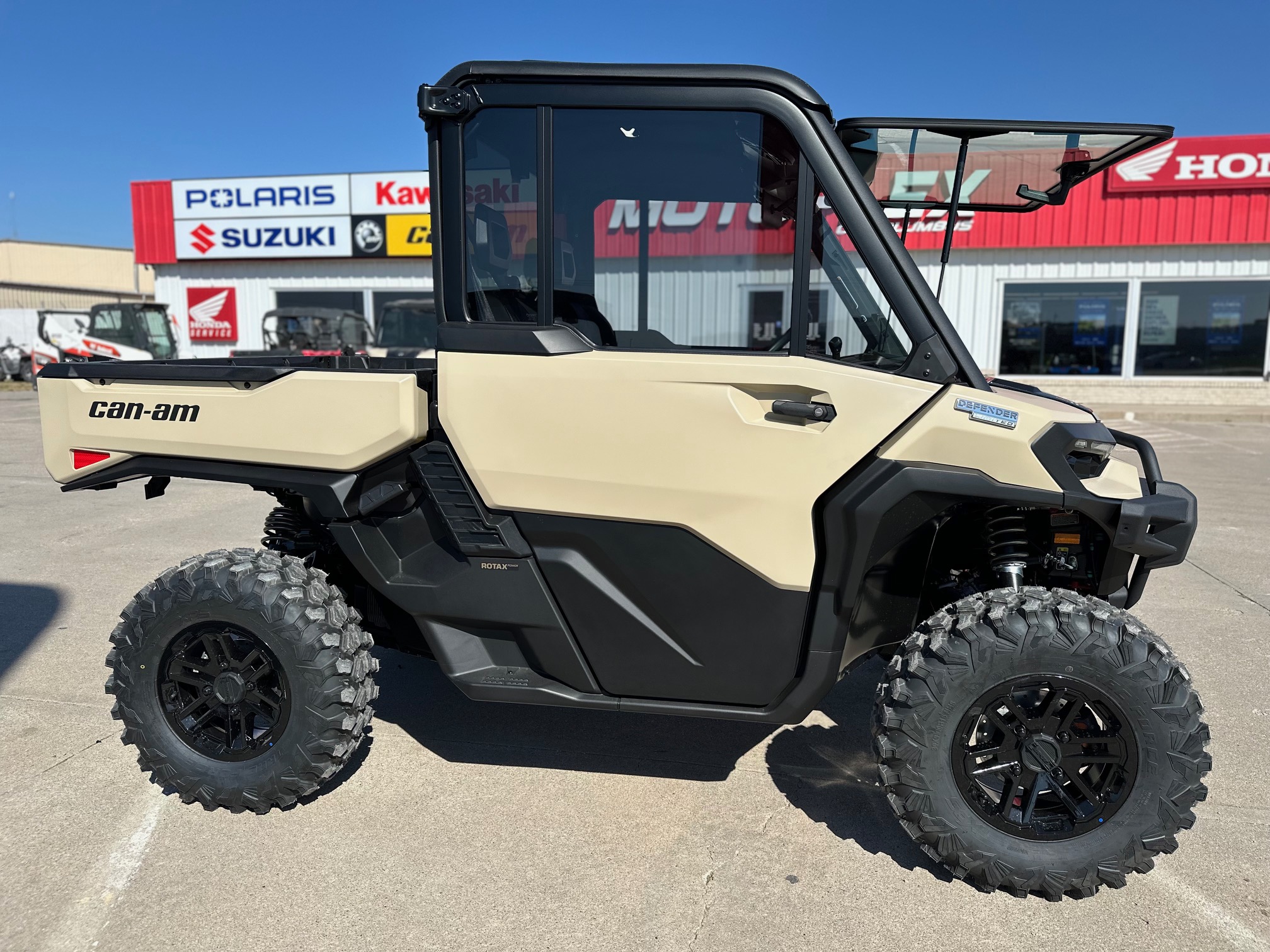 2026 Can-Am Defender Limited HD11 - Photo 3