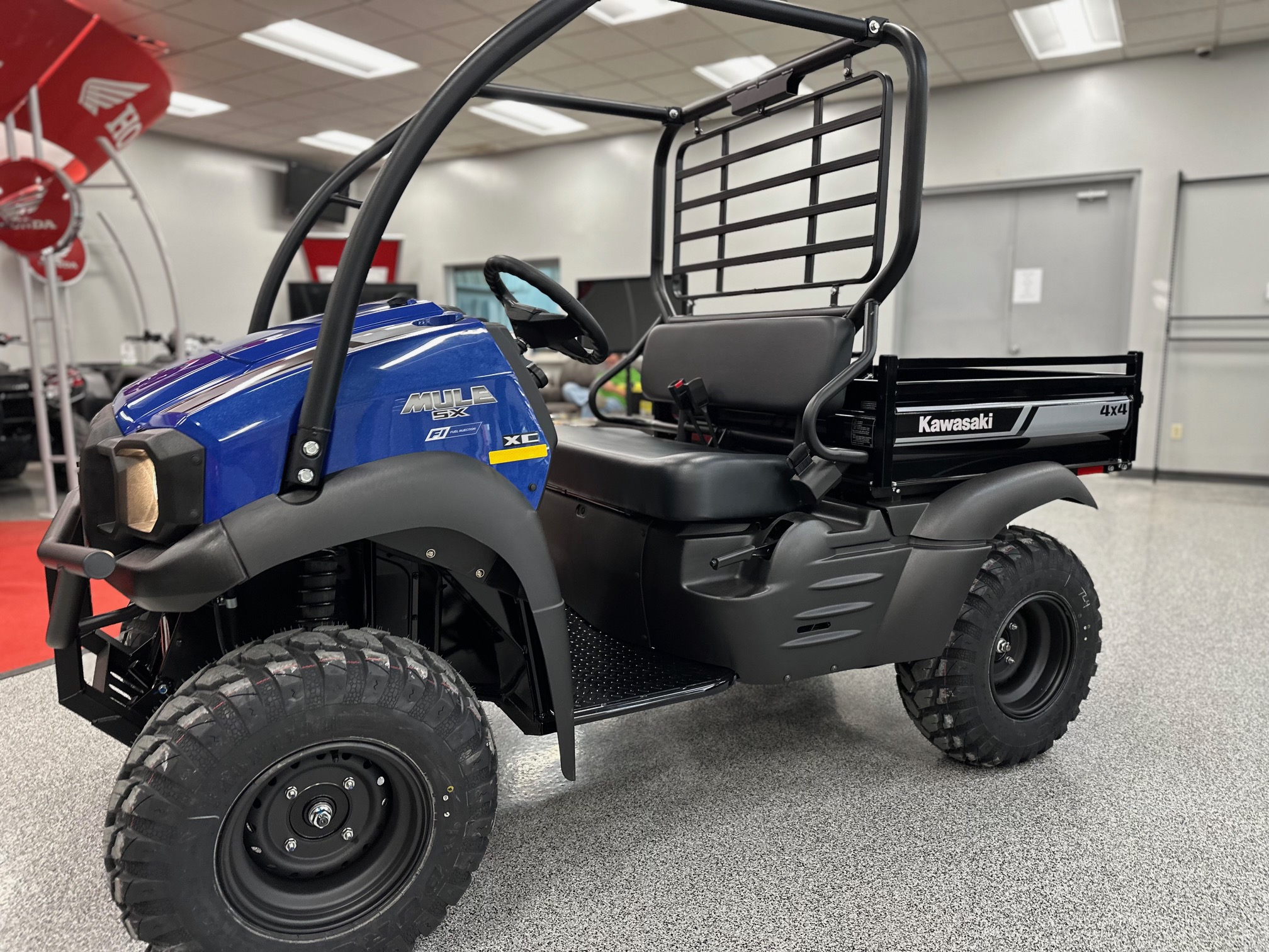 2026 Kawasaki MULE SX 4x4 XC - Photo 5