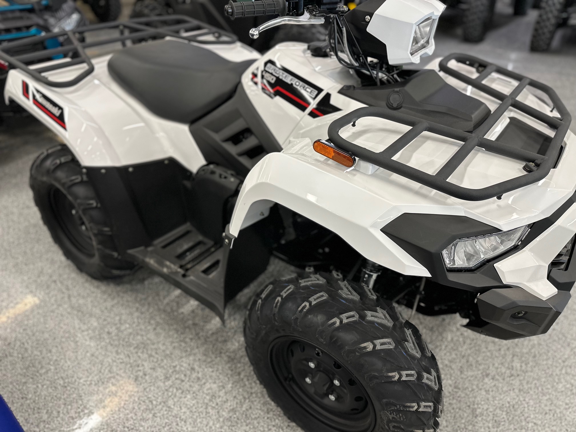 2025 Kawasaki Brute Force 450 4x4 - Photo 4