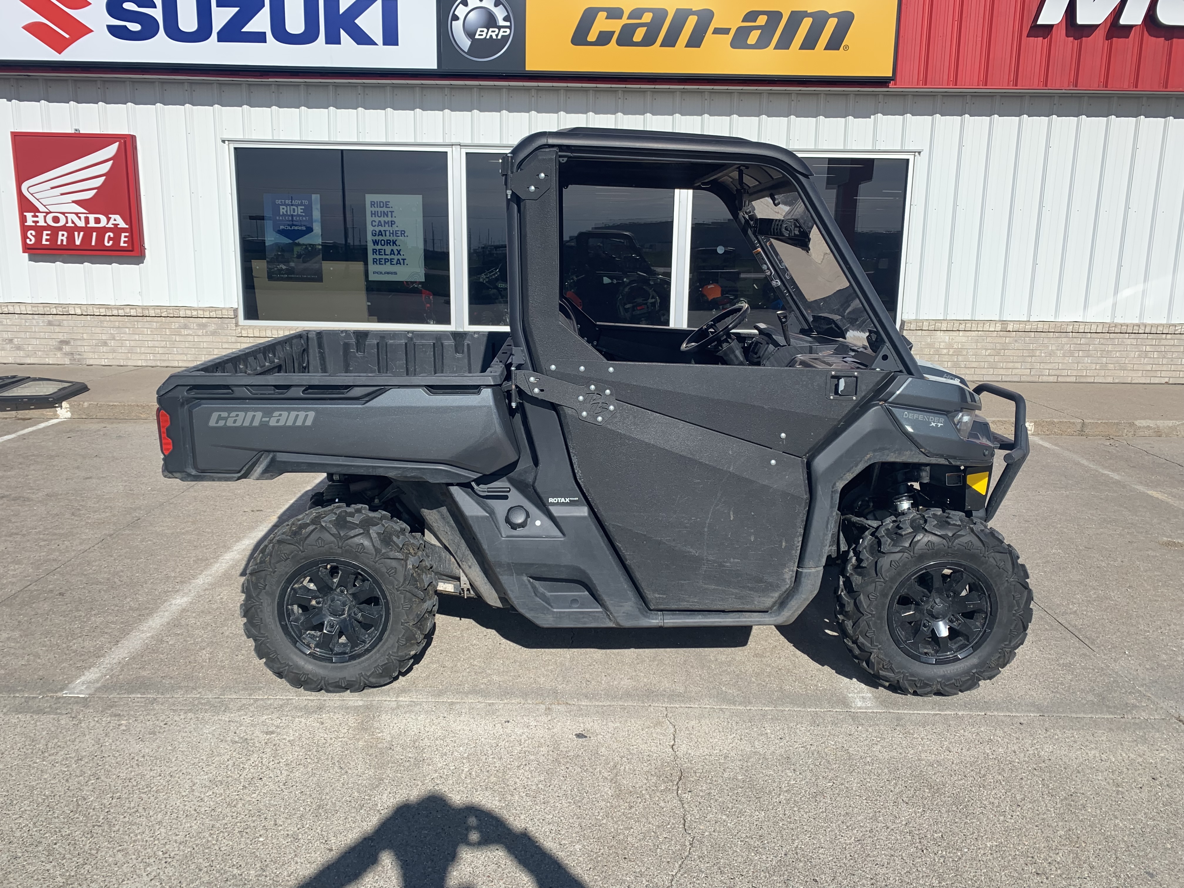 2022 Can-Am Defender XT HD 9