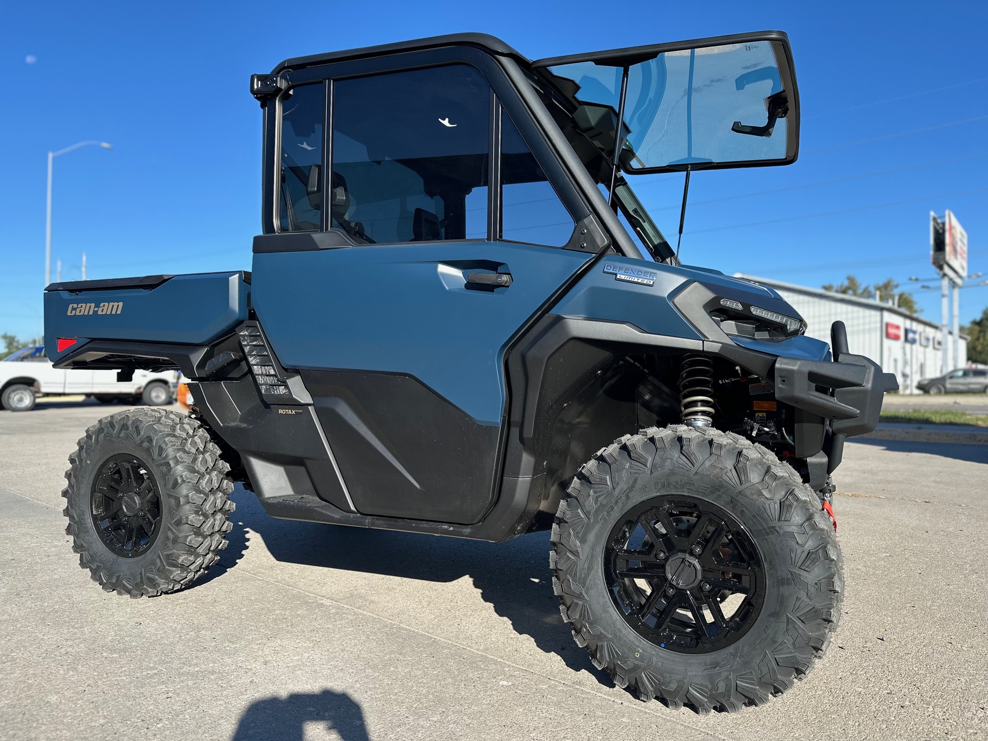 2026 Can-Am Defender Limited HD11 - Photo 2