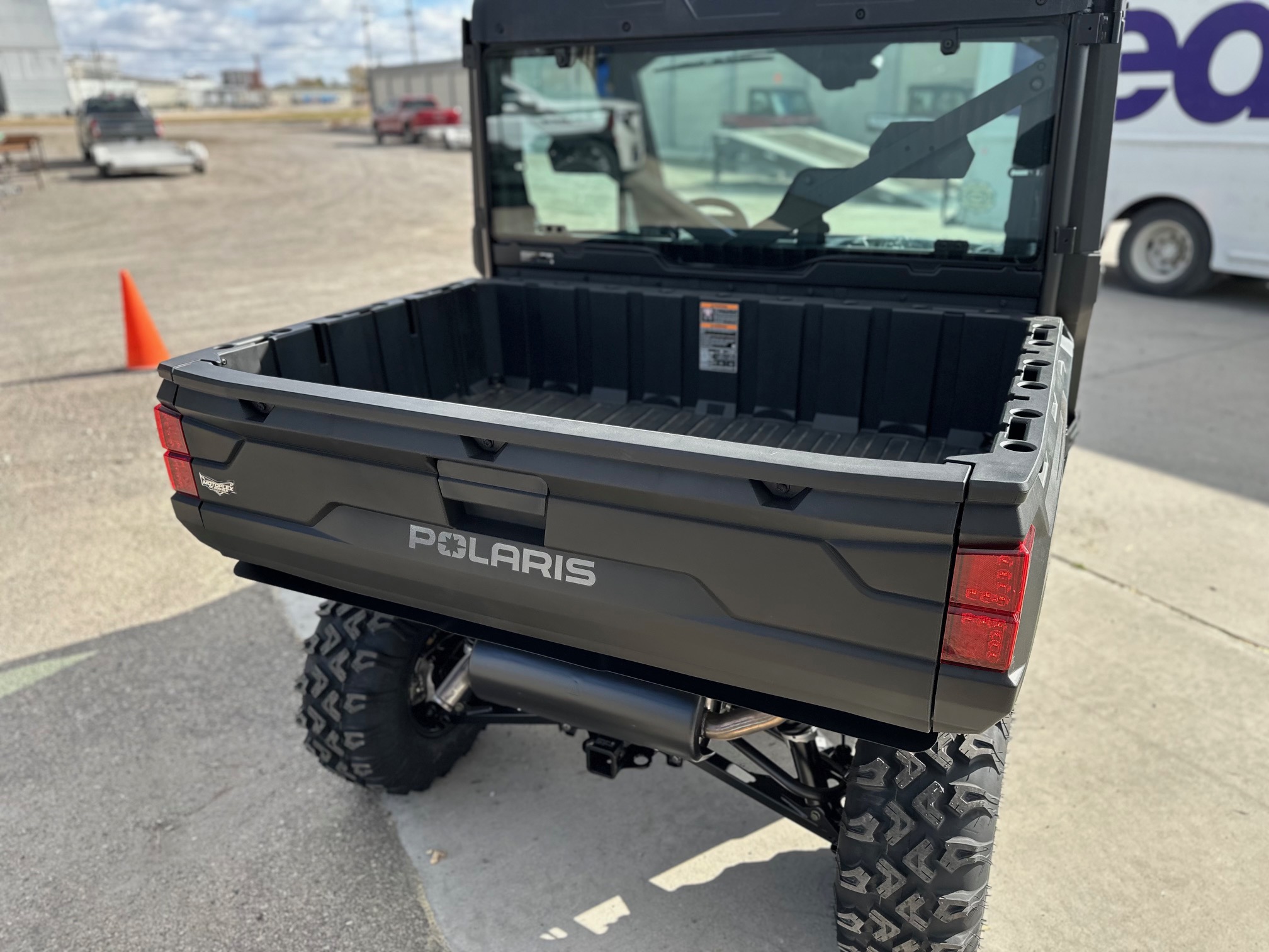 2026 Polaris Ranger 1000 Premium CAB & HEAT / SPECIAL EDITION - Photo 9