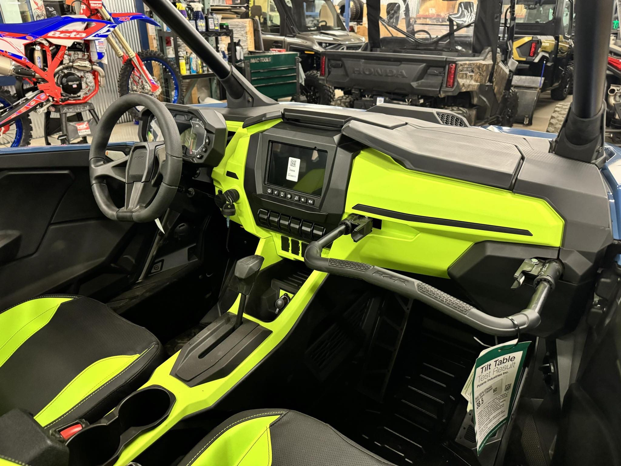 2025 Polaris RZR Pro XP Premium - Photo 10