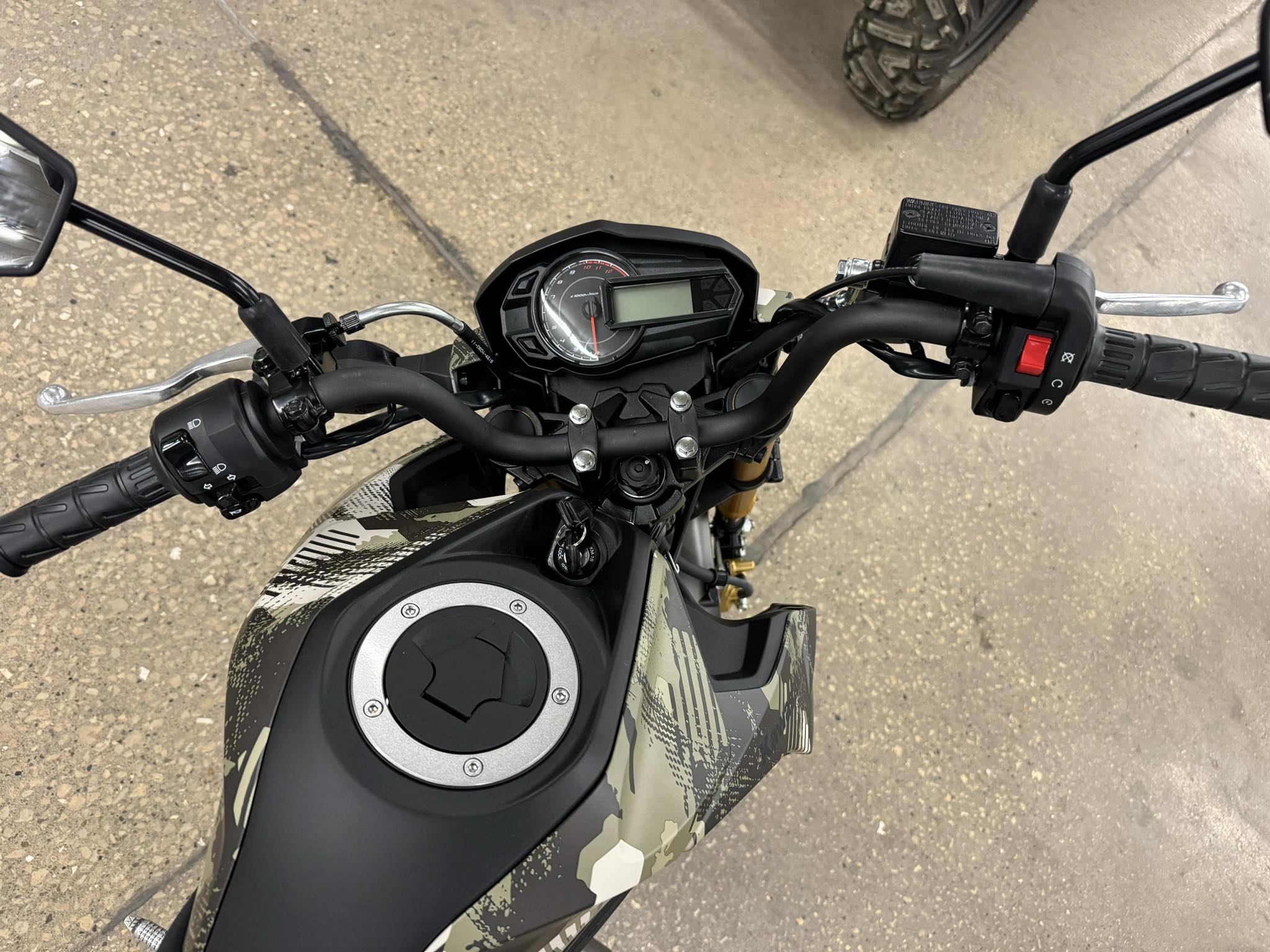 2025 Kawasaki Z125 Pro - Photo 5