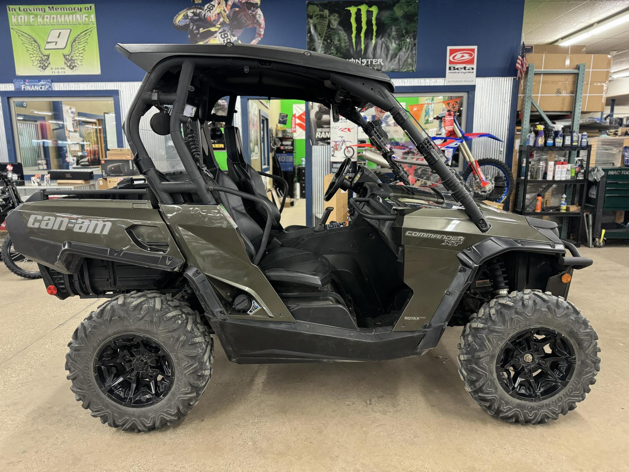2020 Can-Am Commander DPS 800R - Photo 5