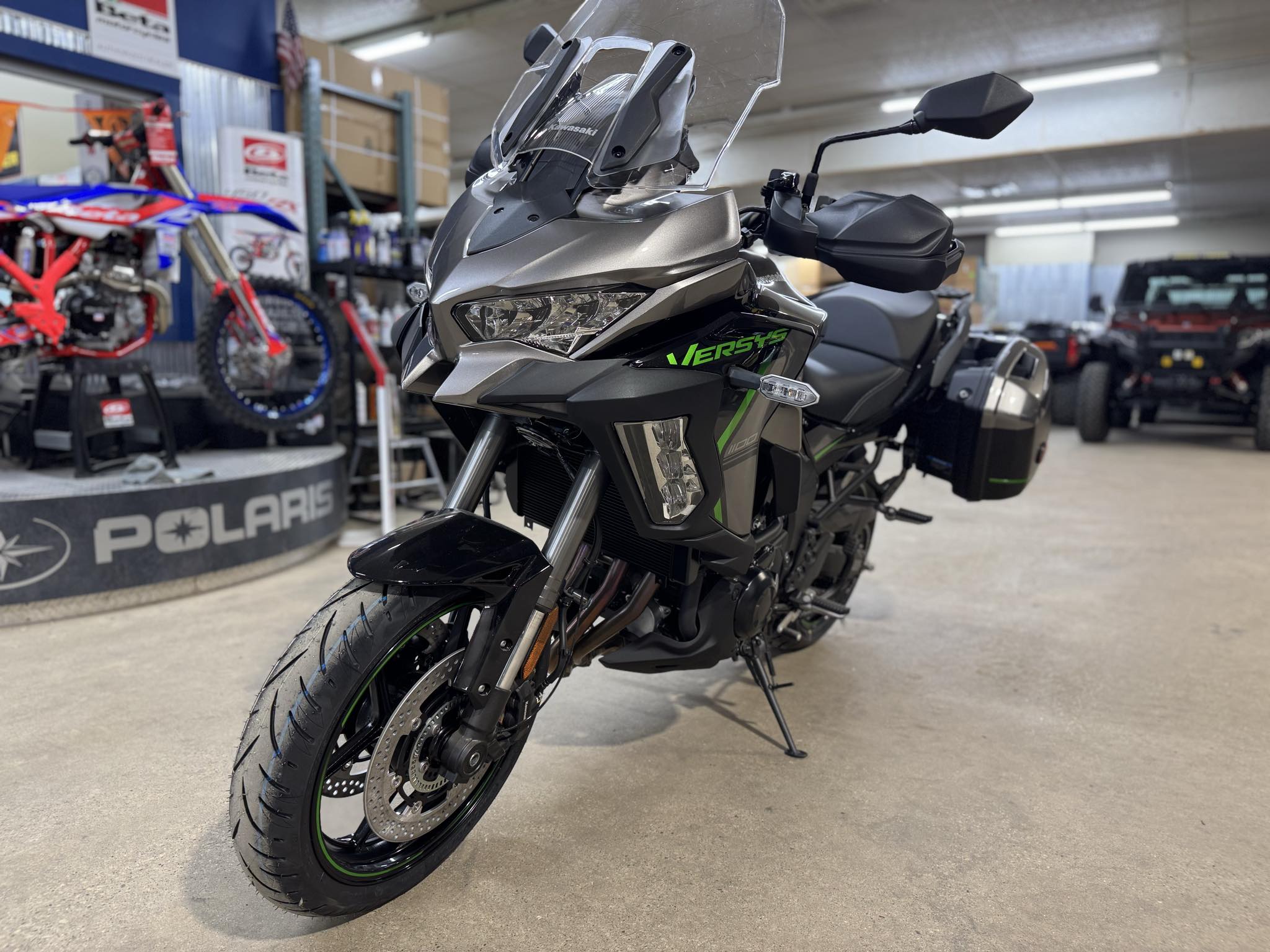 2025 Kawasaki Versys 1100 SE LT ABS